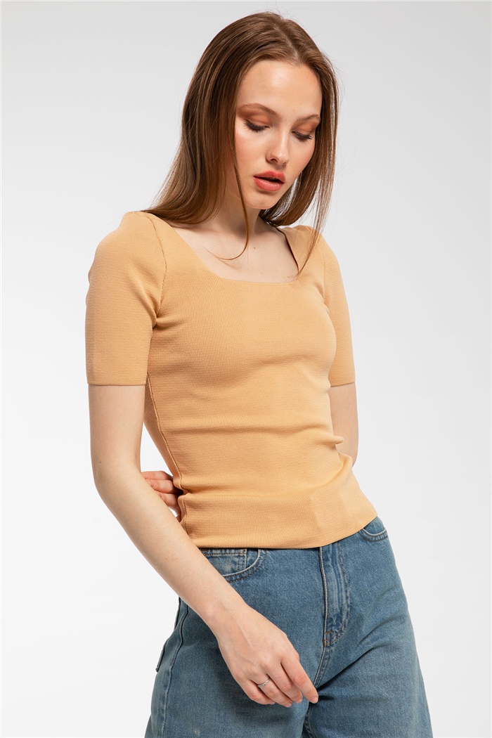 Avrile Kare Yaka Kısa Kollu Triko Kazak  CAMEL  A91617-S