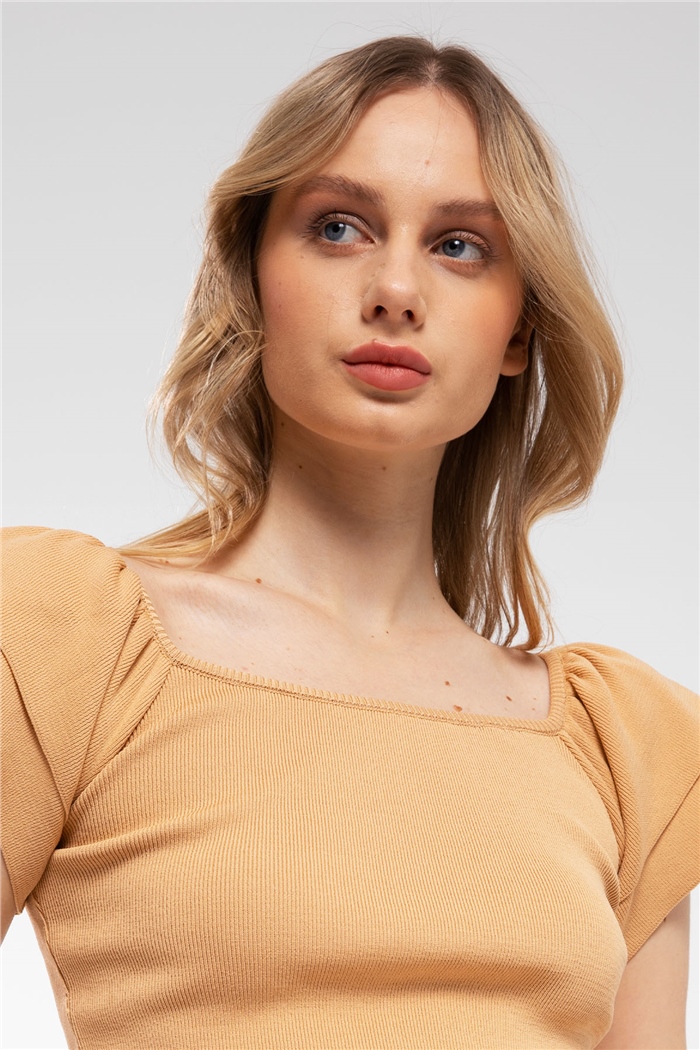 Avrile Kolları Fırfırlı Kayık Yaka Triko Kazak  CAMEL  A91797-S