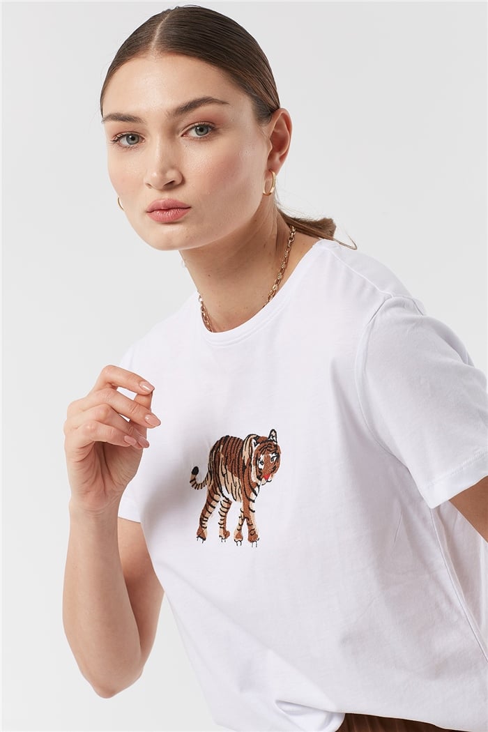 Avrile NAKIŞLI T-SHIRT  BEYAZ  A22-10546