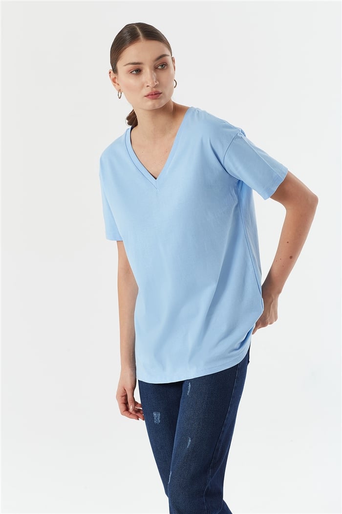 Avrile V Yaka Basic Tişört  BEBE MAVİ  A22-10530