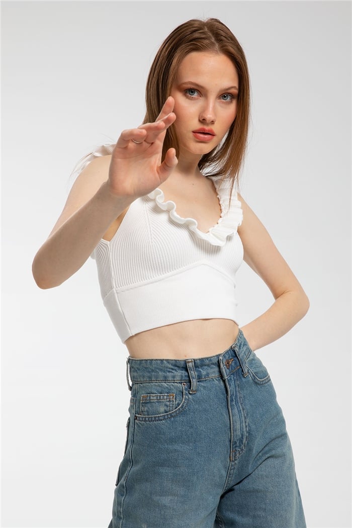 Avrile Yakası Fırfırlı Triko Bluz  BEYAZ  A91749-S
