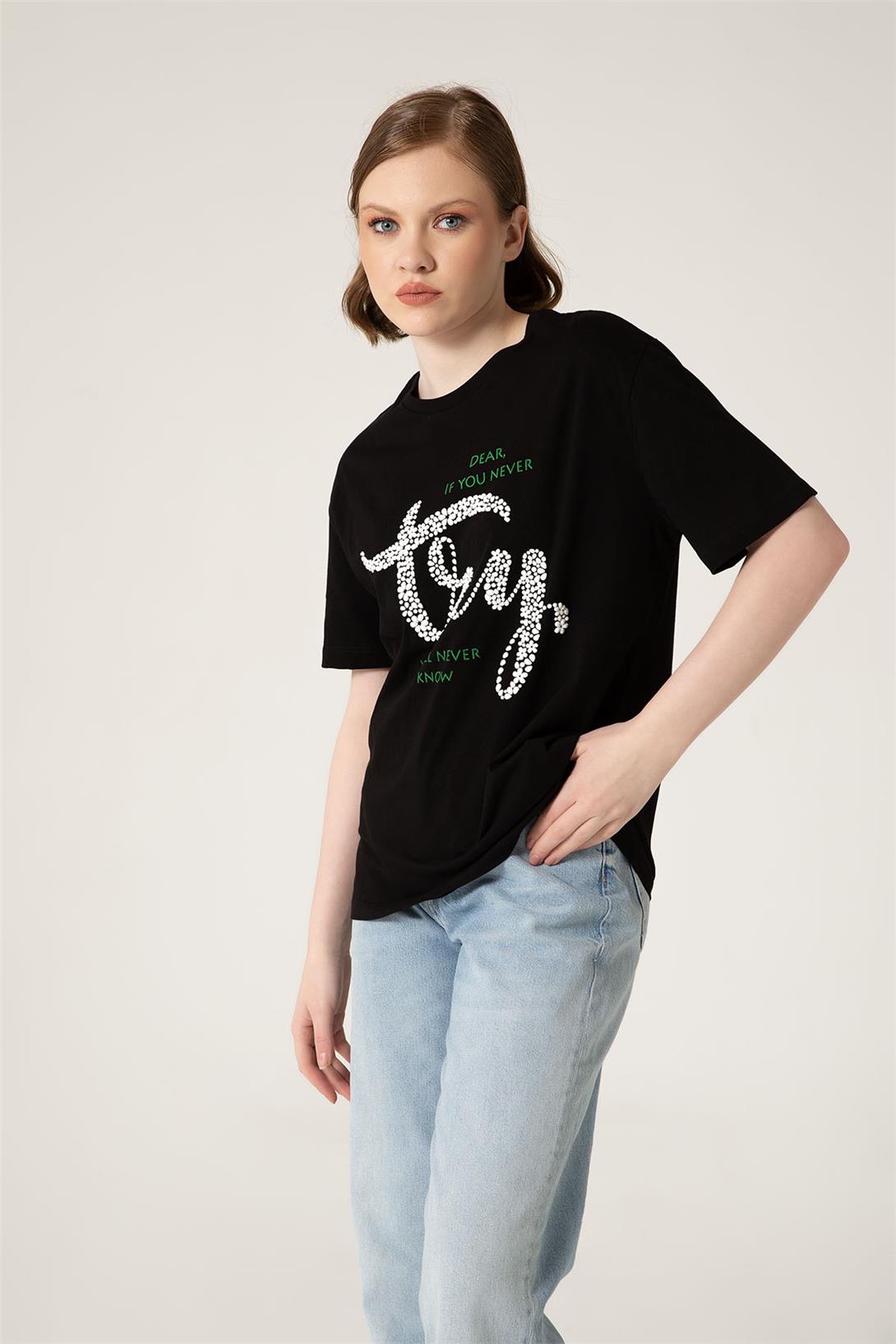 Nisan Kadın Baskılı Kısa Kollu T-Shirt SİYAH MN23-1005