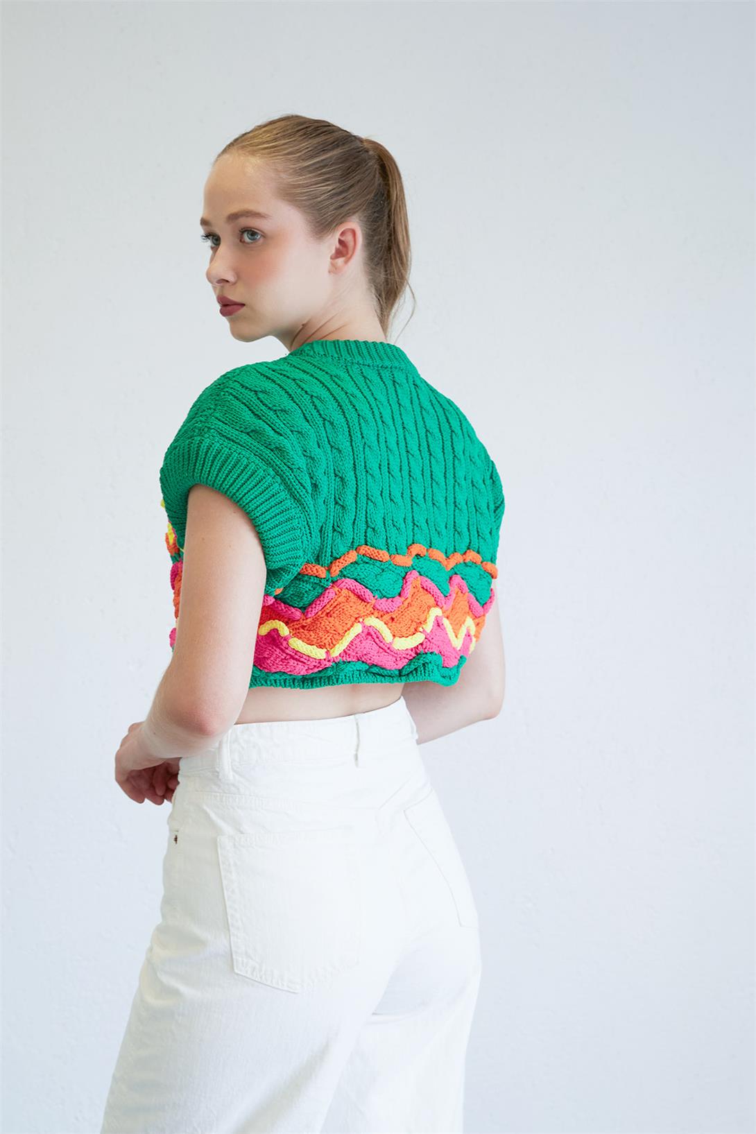 Nisan Kadın CROP TRİKO SÜVETER BENETTON TT3954-Z