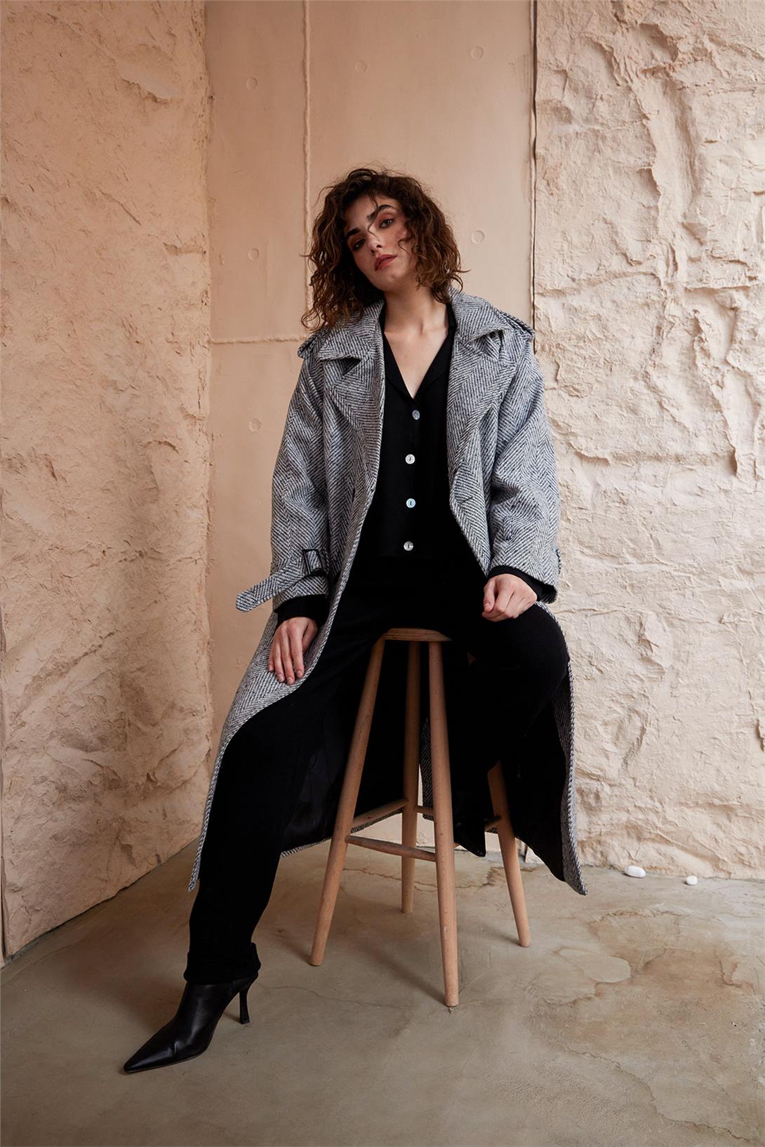 Nisan Kadın Düğmeli Oversize Kaşe Kaban SİYAH N24-1744