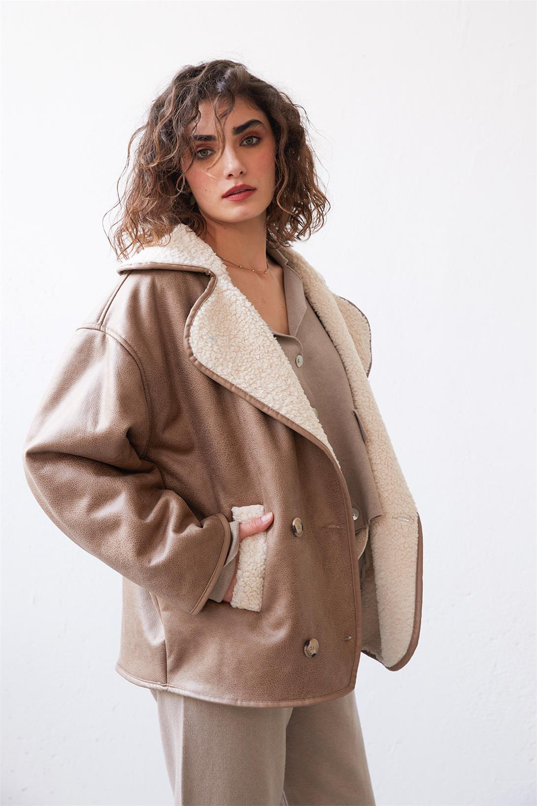 Nisan Kadın Suni Kürklü Oversize Deri Ceket BEJ N24-1756
