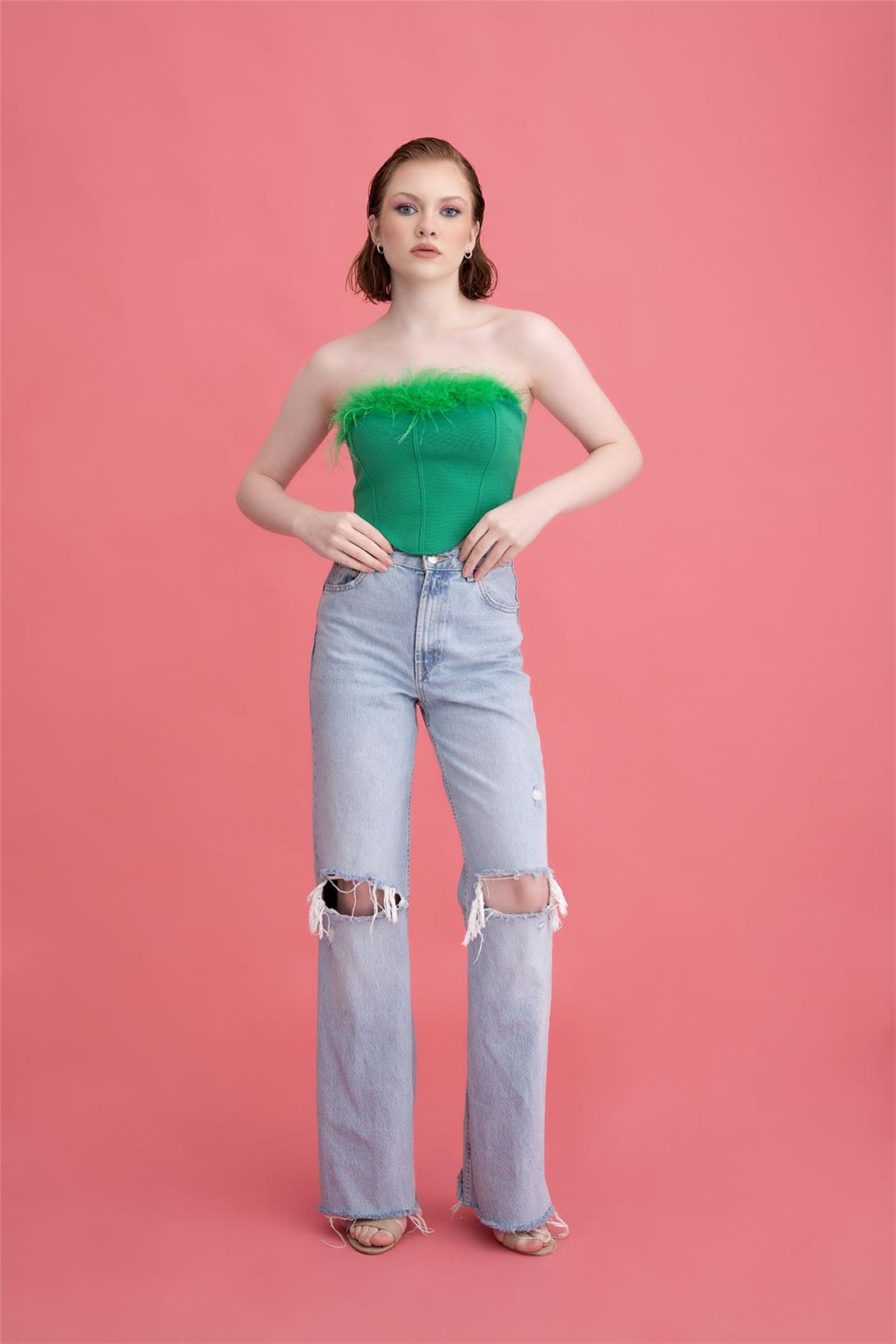 Nisan Kadın Tüy Detaylı Triko Top BENETTON TT3893-Z