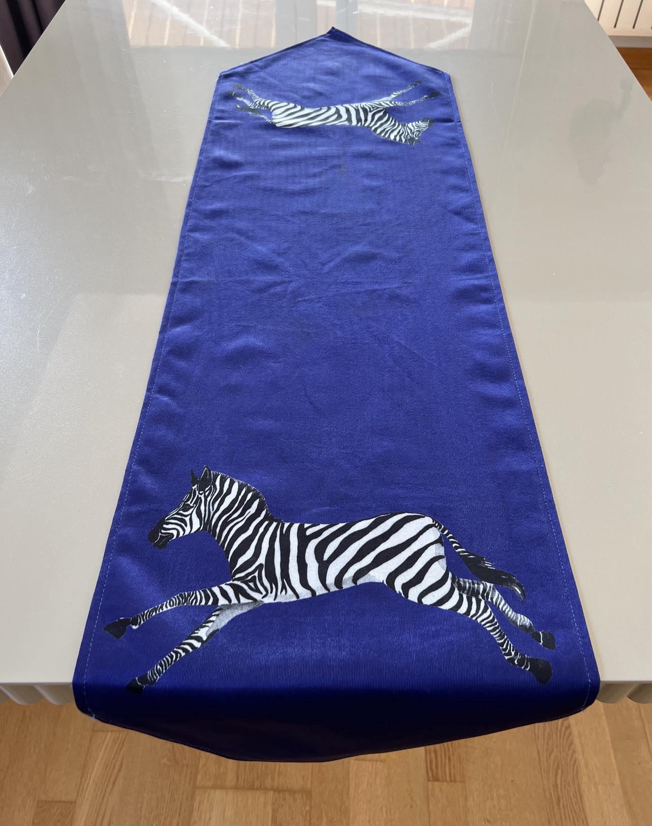 Zebra Desenli Mor Renk 35*135 cm Runner