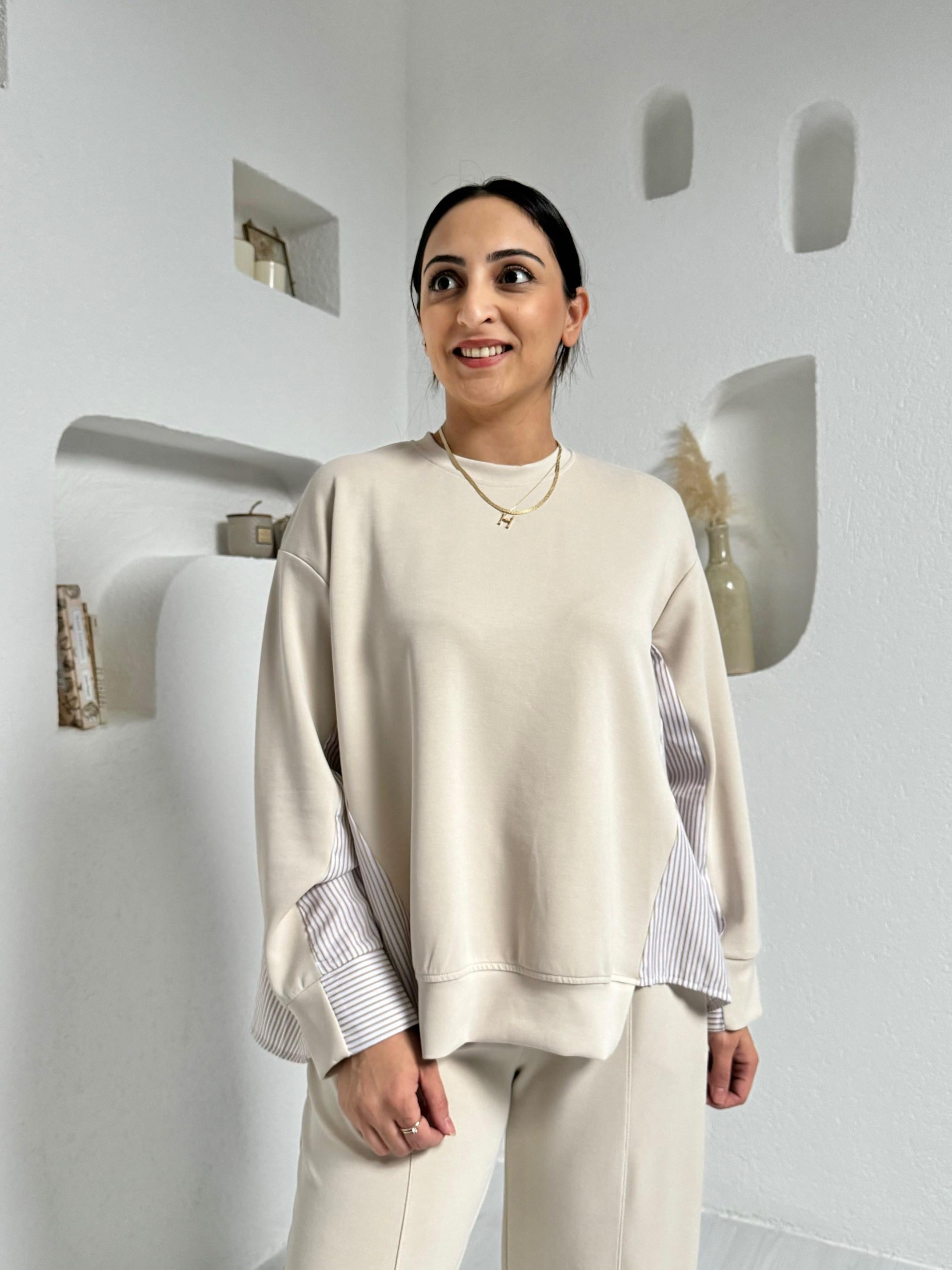 Ekru Gömlek Detaylı Sweatshirt