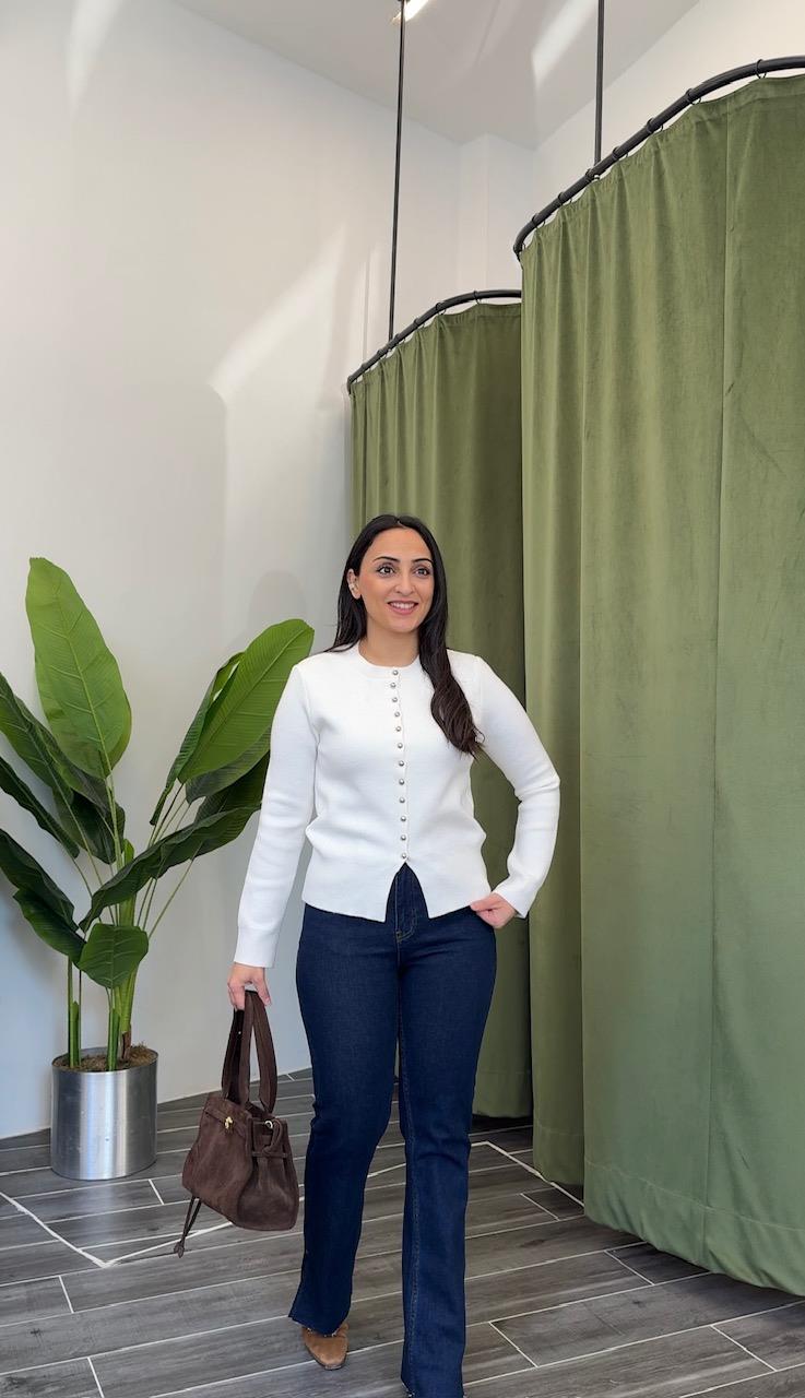 Karol Lacivert Paçası Yırtmaçlı Jean