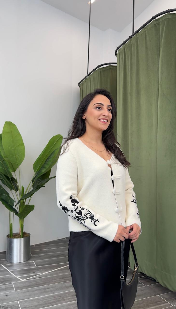 Ekru Nakış Detaylı Premium Ceket Hırka