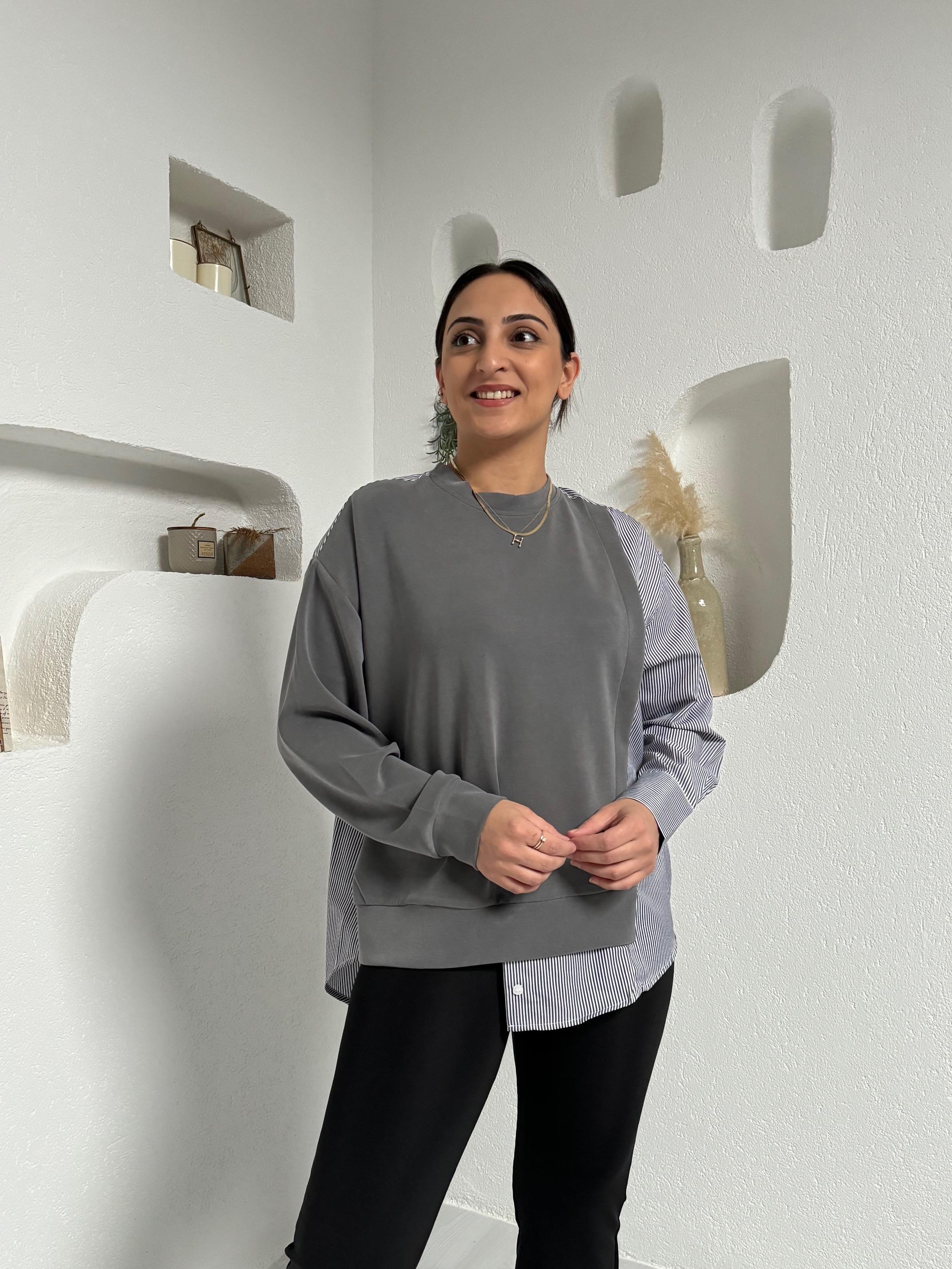 Gri Gömlek Detaylı Sweatshirt