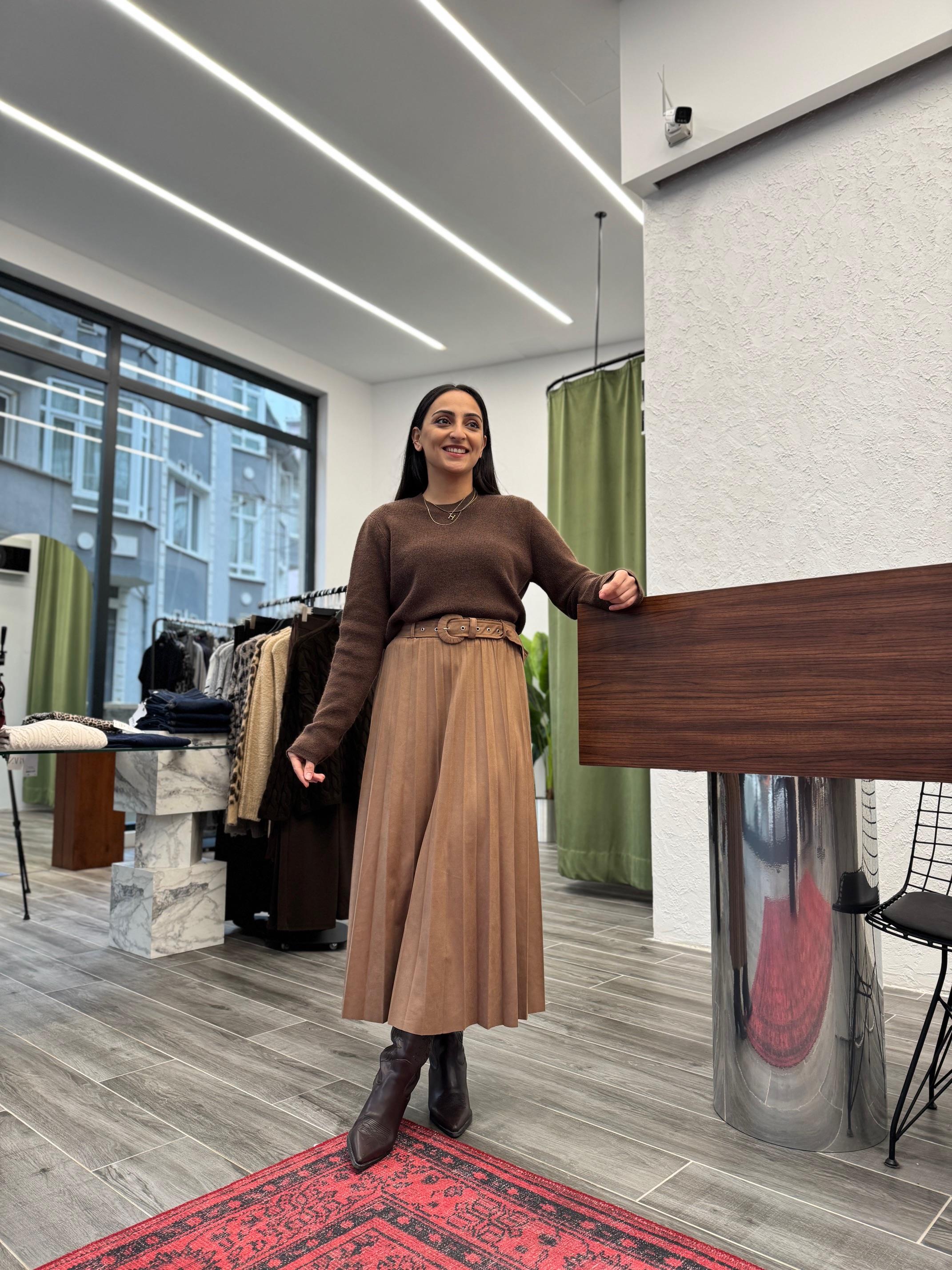 Jasmin Camel Süet Kemerli Pilile Etek