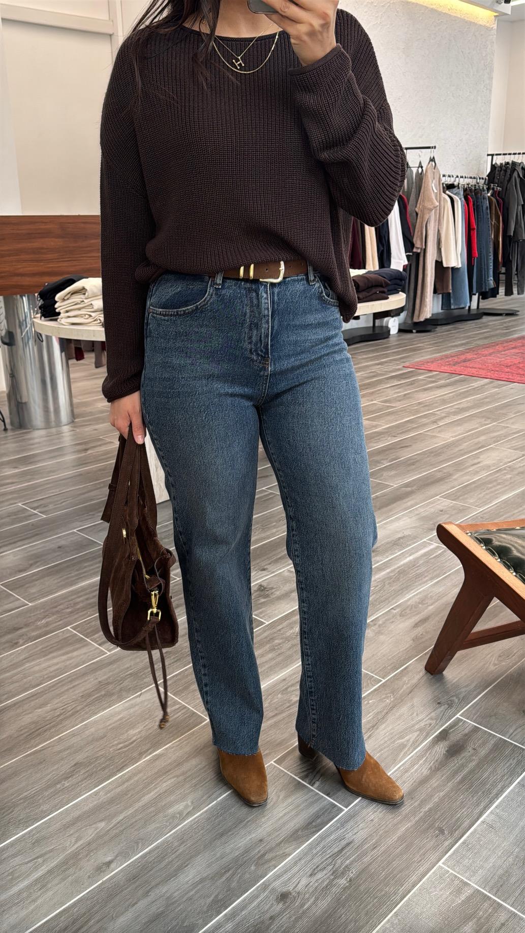 Mavi Paçası Kesik Nubuk Kemerli Jean