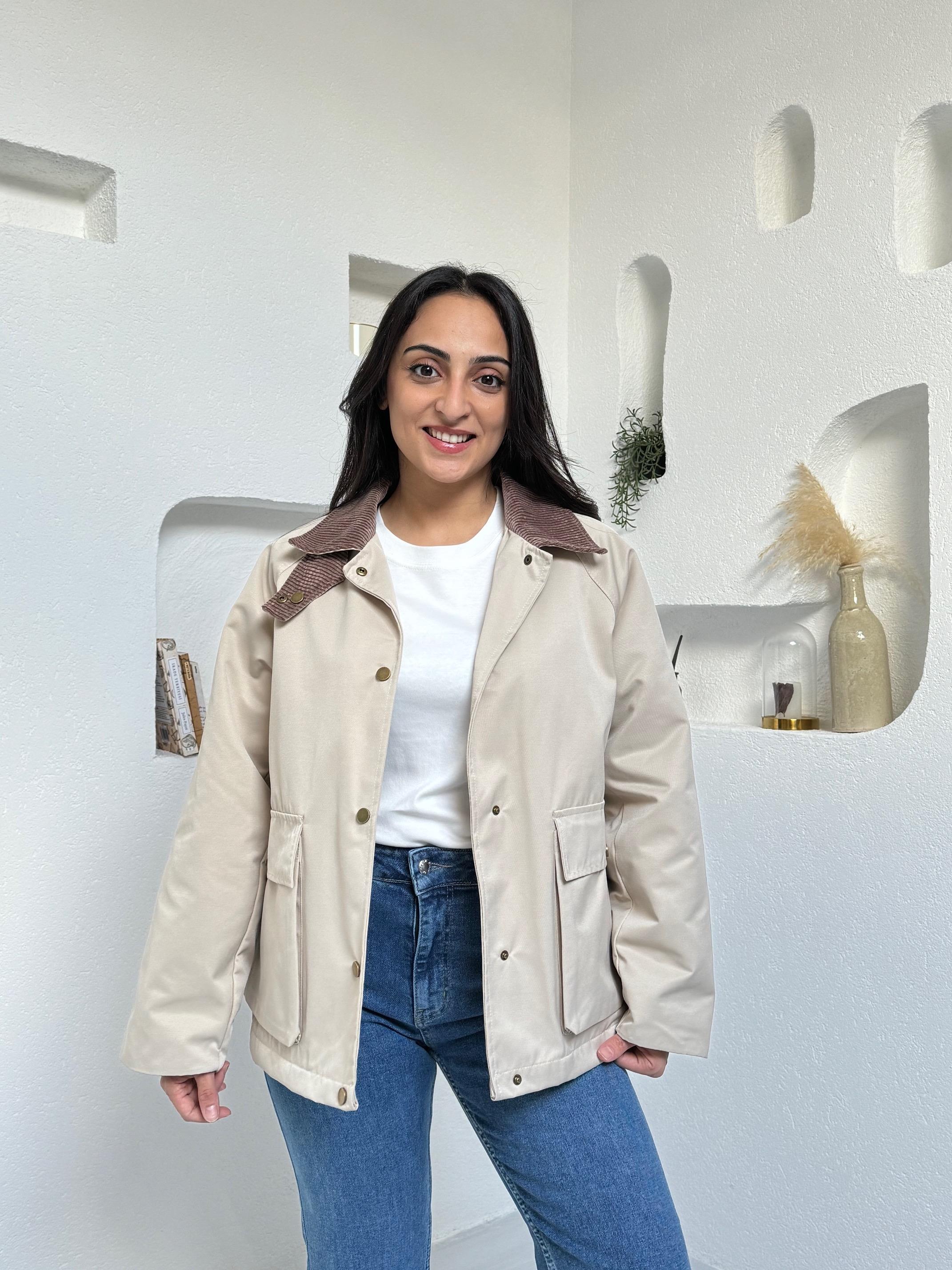 Mino Krem Yakası Kadife Detaylı Mont