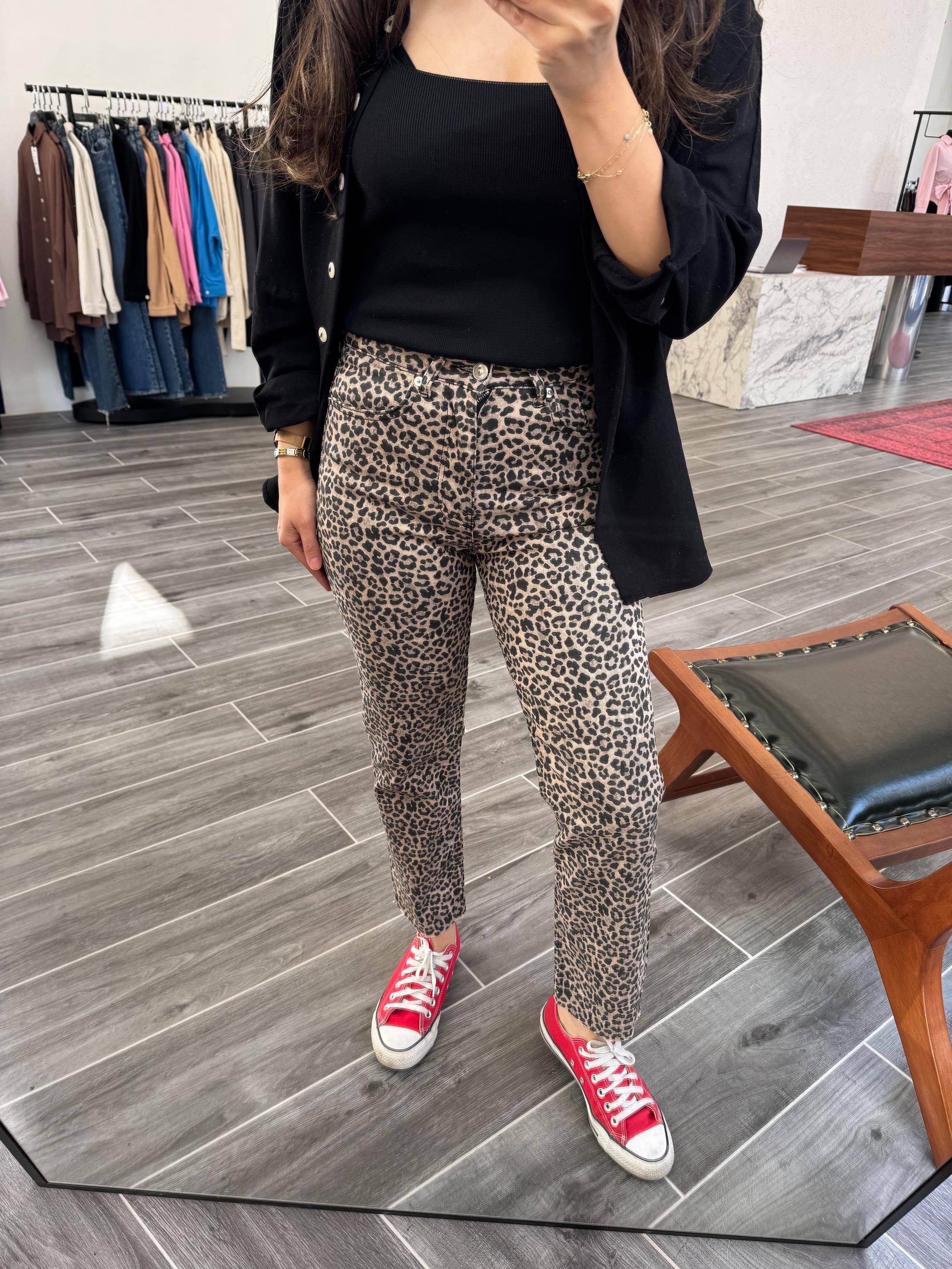 Siyah Bej Leopar Flare Kesim Jean