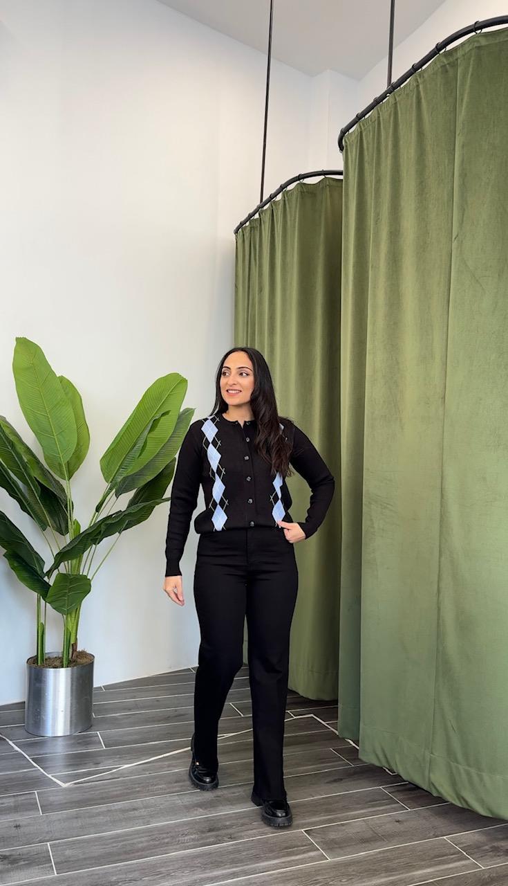 Siyah Likralı Flare Jean