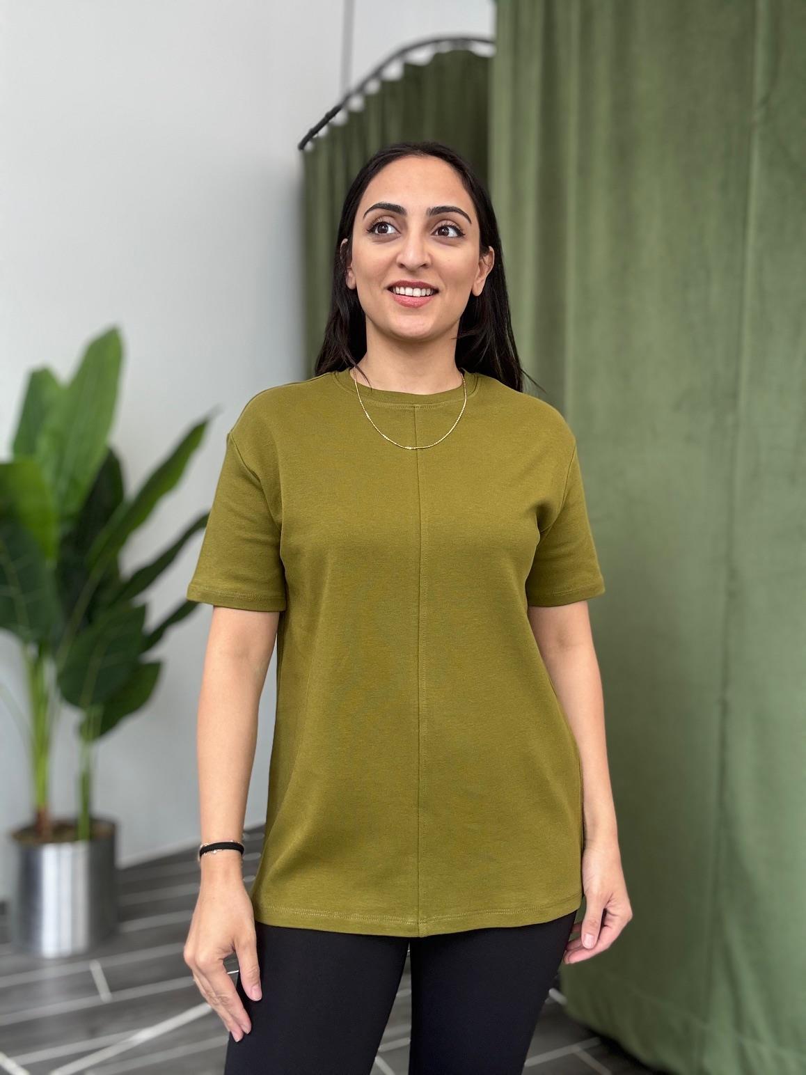 Yağ Yeşili Önü Dikişli Pamuklu Tişört