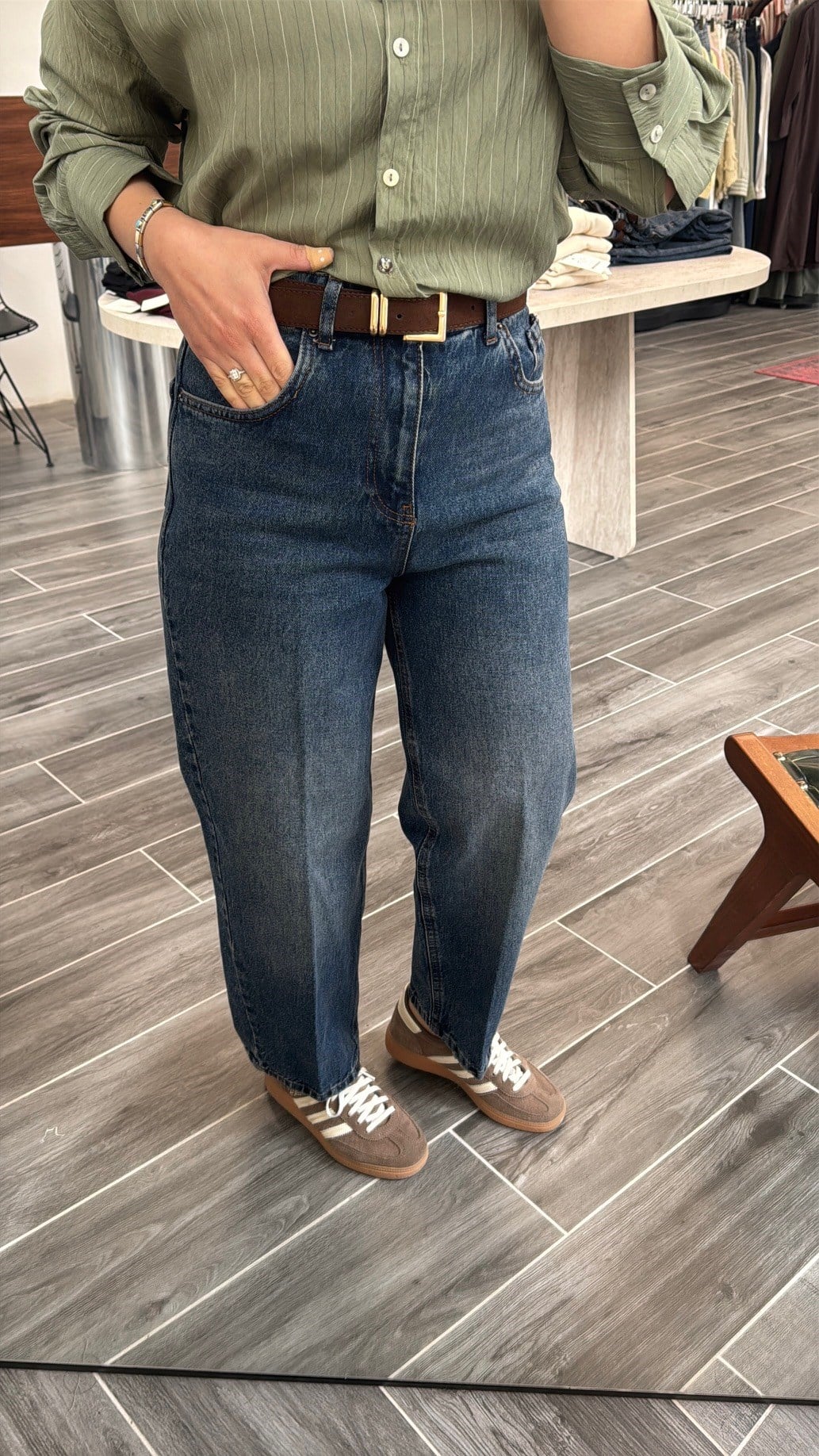 Yeşil Taşlama Mom Likrasız Kemerli Jean
