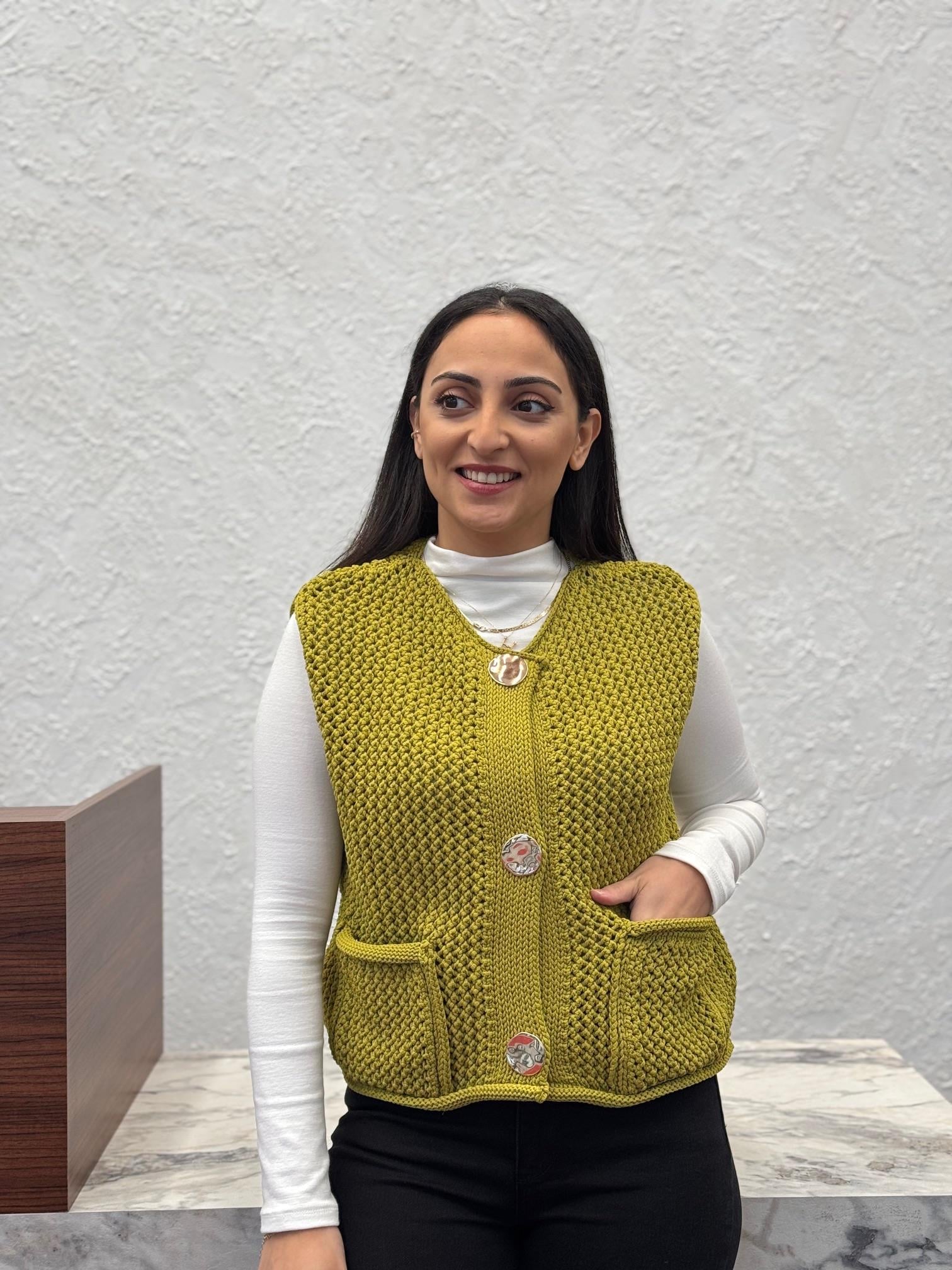 Zra Model Yağ Yeşili Örgü Gold Düğme Yelek