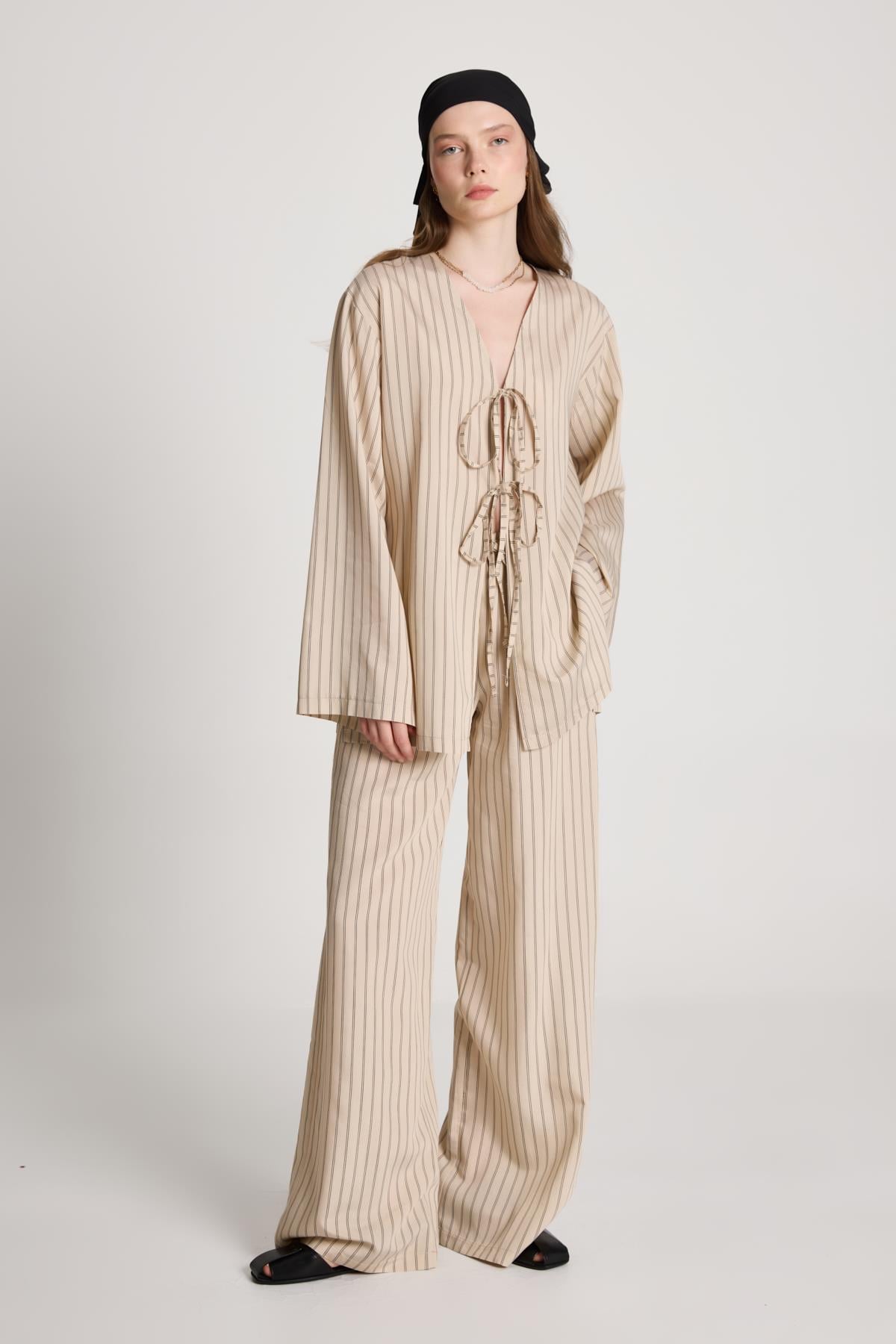 Darrell Çizgili Bağlamalı Gömlek/Pantolon Takım Bej 