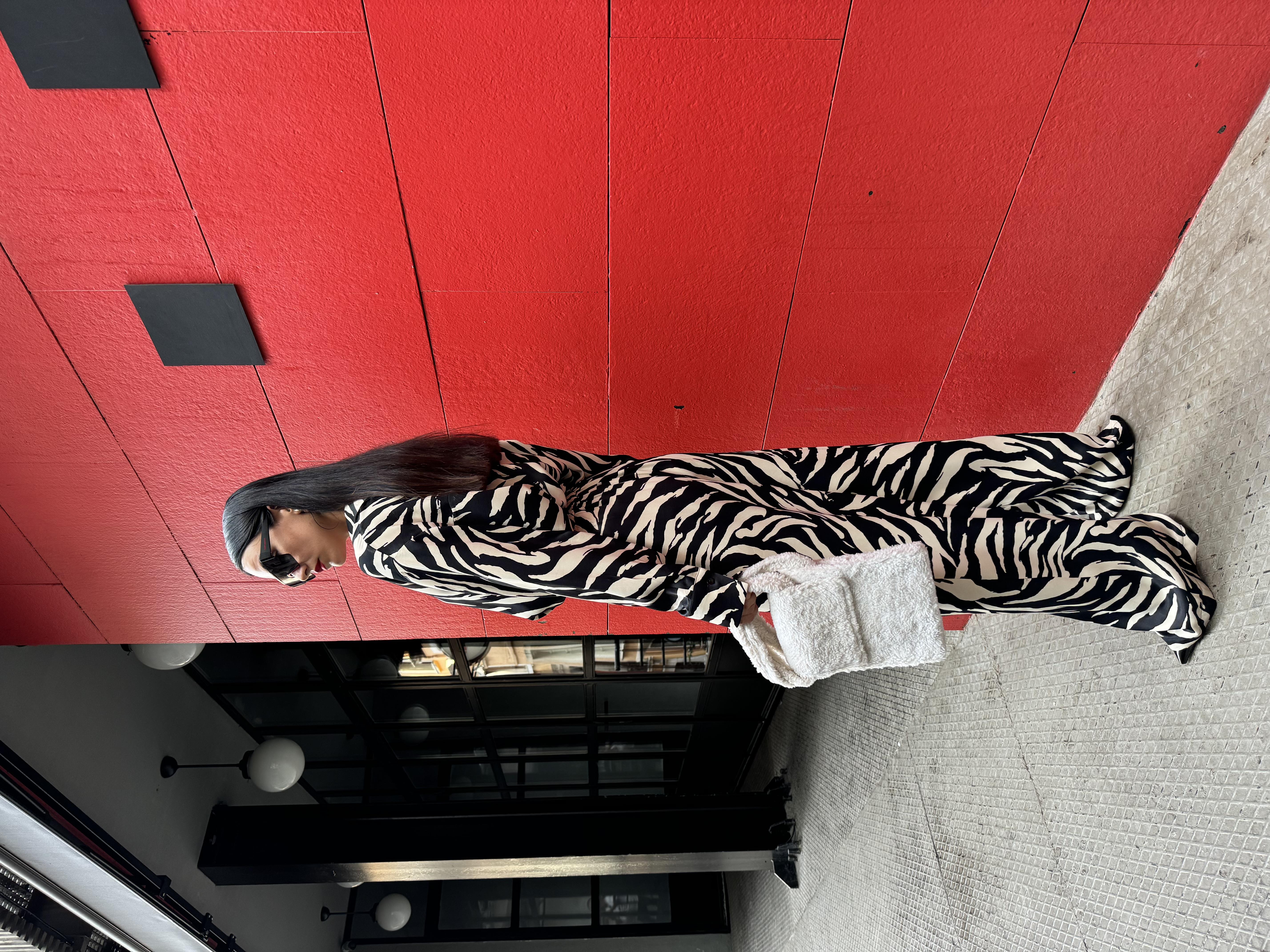 Floş Saten Zebra Desenli Pantolon