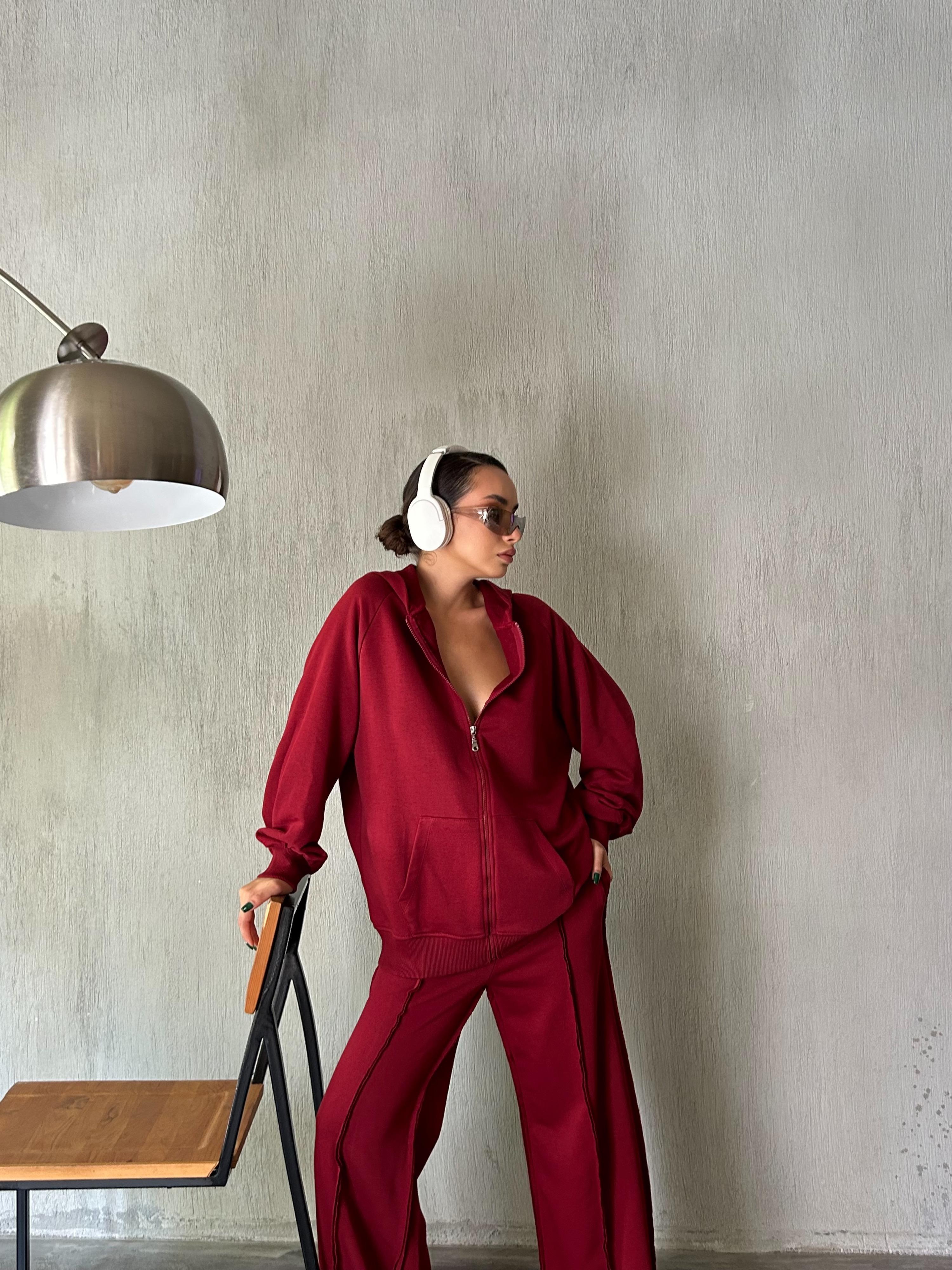 Kadın Bordo Fermuarlı Kapüşonlu Unisex Şardonsuz Oversize Sweatshirt 28178 Kadın Bordo Fermuarlı Kapüşonlu Unisex Şardonsuz Oversize Sweatshirt 28178