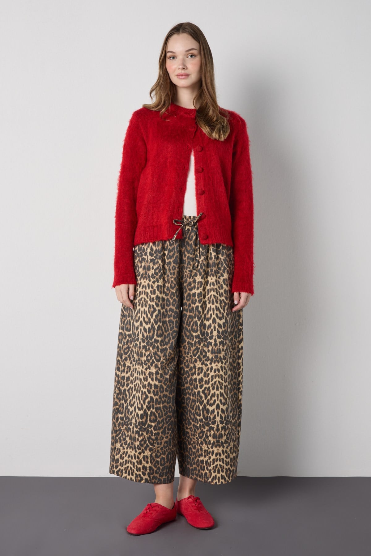 Kadın Leopar Desen Gabardin Kumaş Beli Lastikli Bol Kesim Pantolon 32109