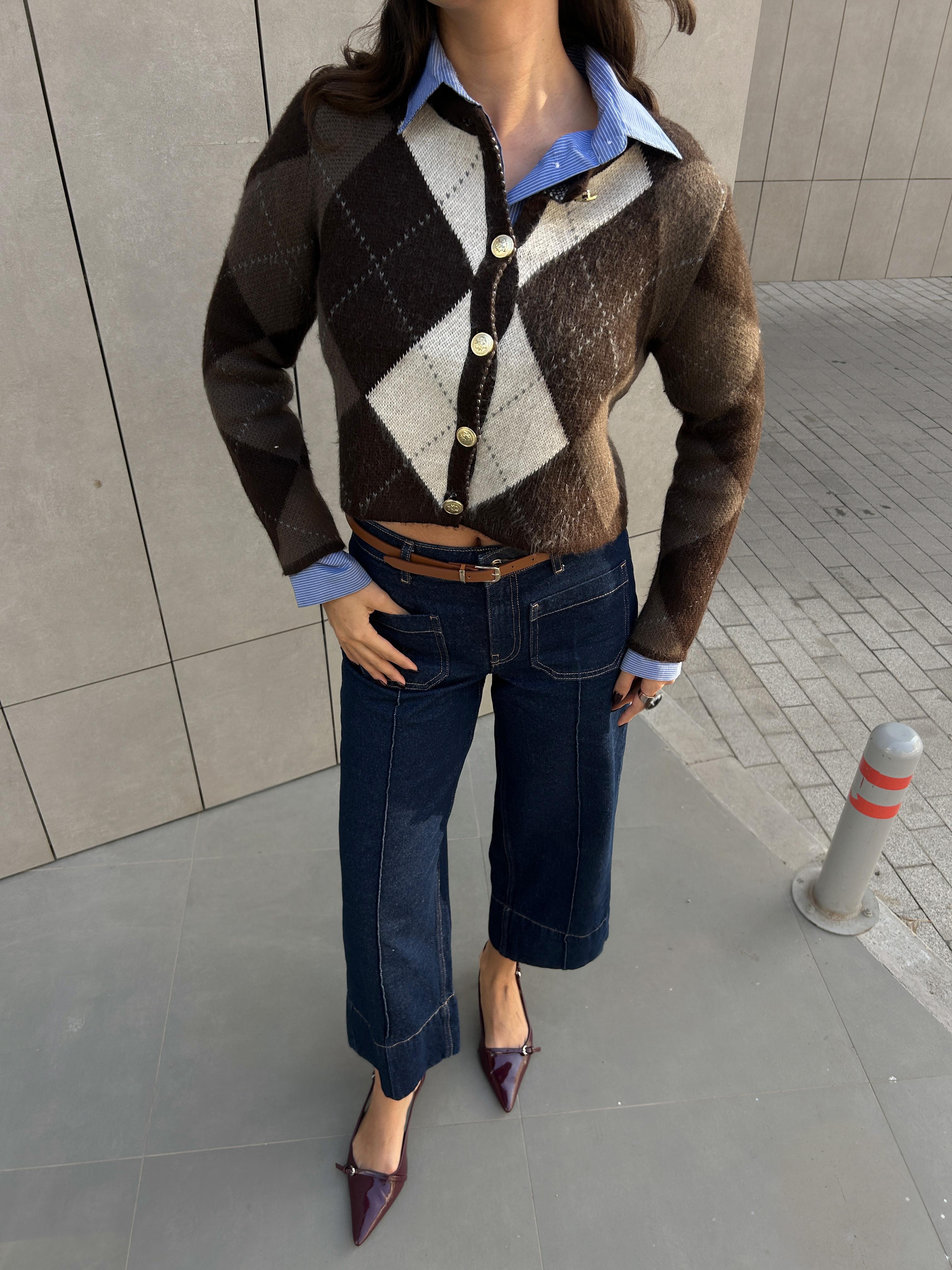  Kadın Bordo Düğmeli Şardonlu Hırka 5570