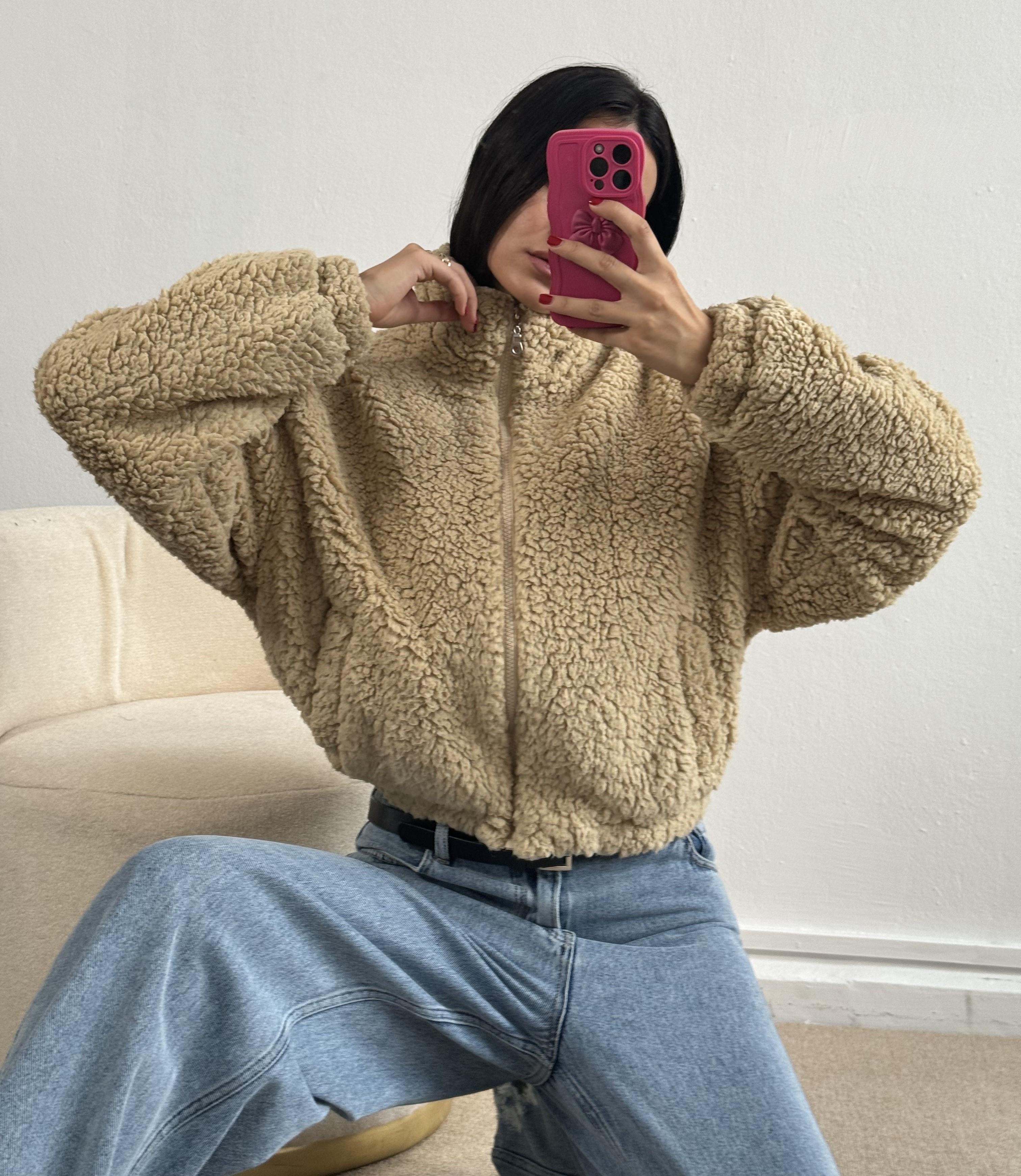 Bej Astarlı Oversize Pelüş Mont 26113