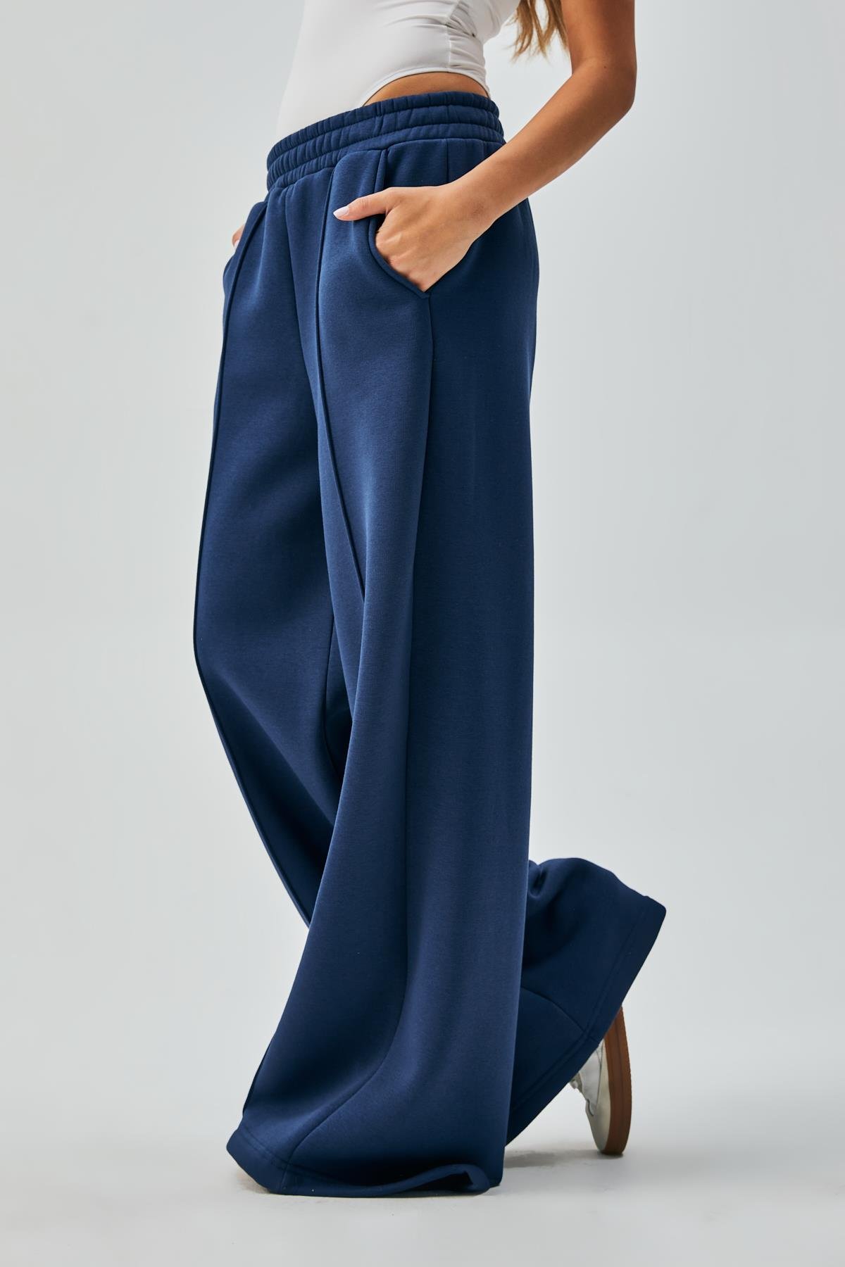 İndigo Geniş Kesim Beli Lastikli Şardonlu Eşortman Altı 