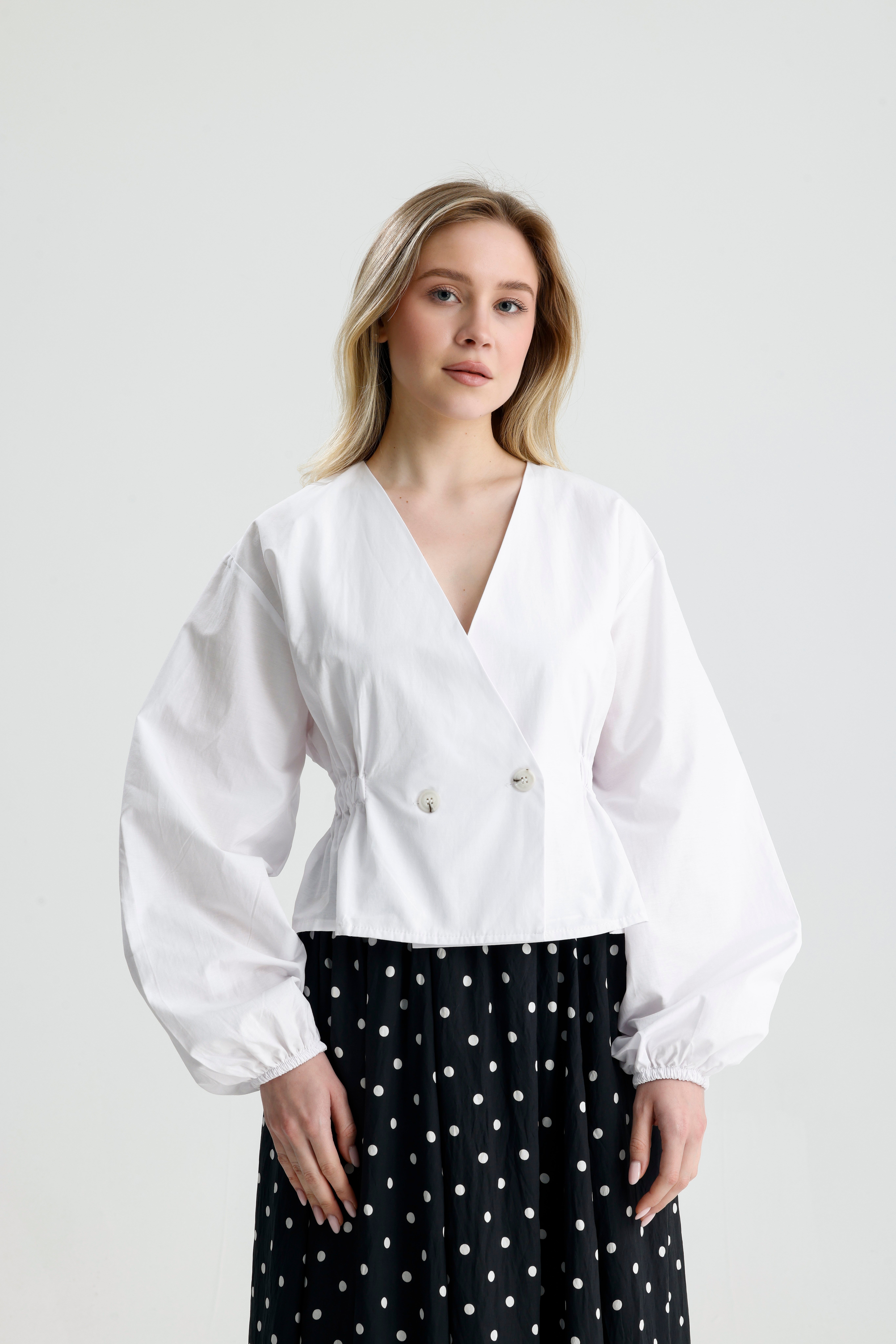 Kadın Beyaz Beli Lastik Detaylı Poplin Astarsız Ceket 31039