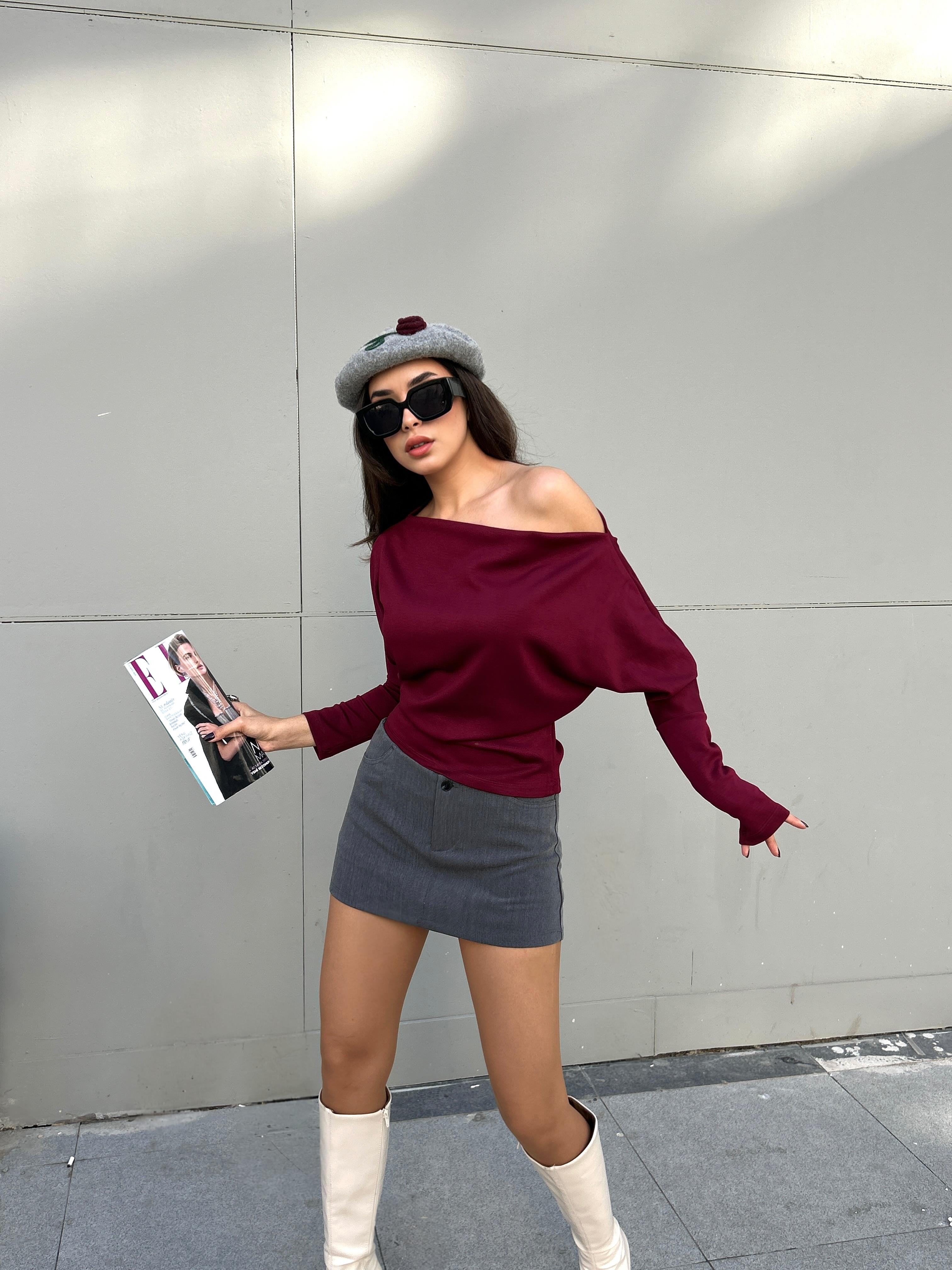 Kadın Bordo Uzun Kollu Omuzu Açık Bluz 30100