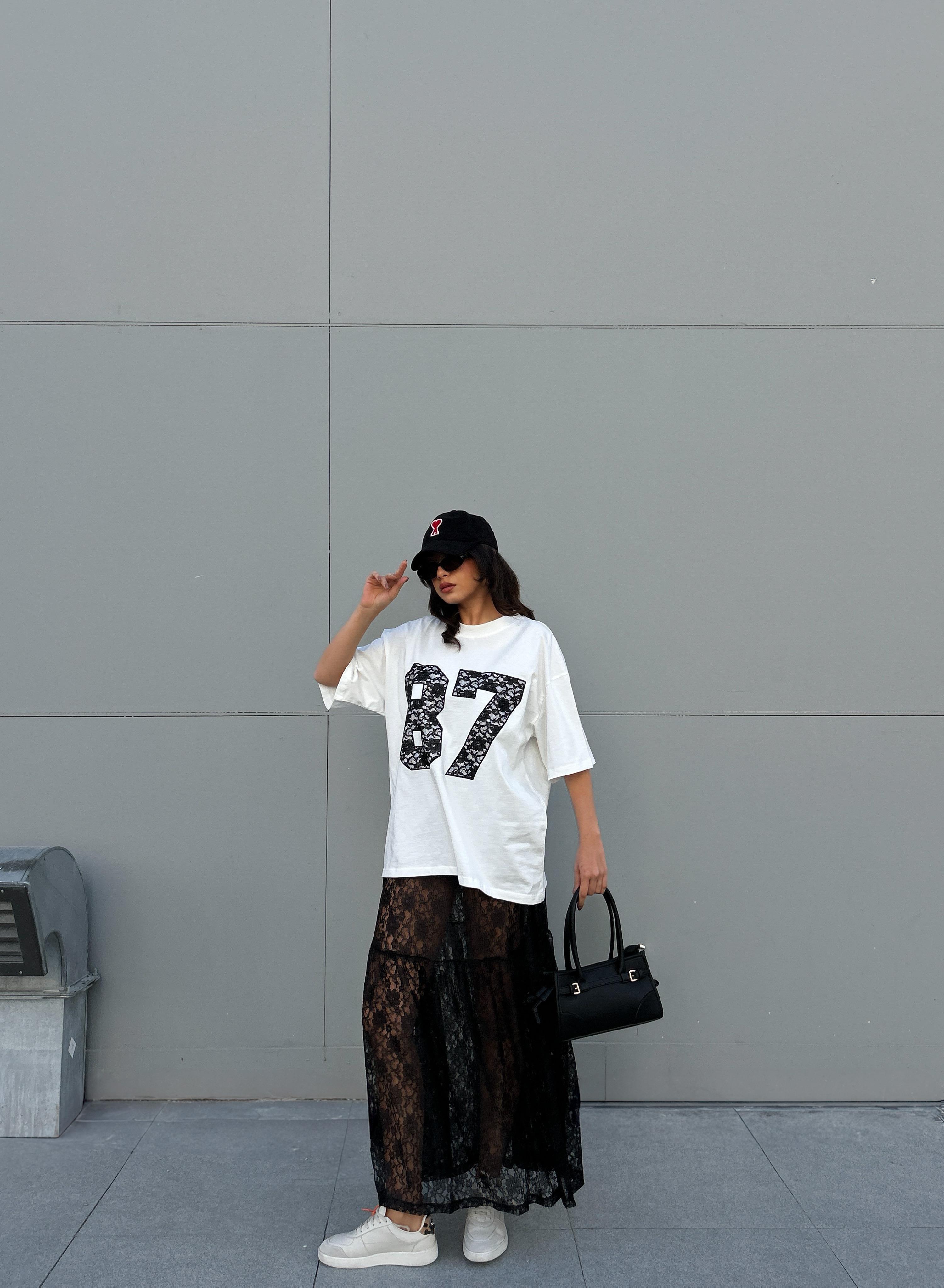 Kadın Ekru Dantel Nakışlı T-shirt 29055