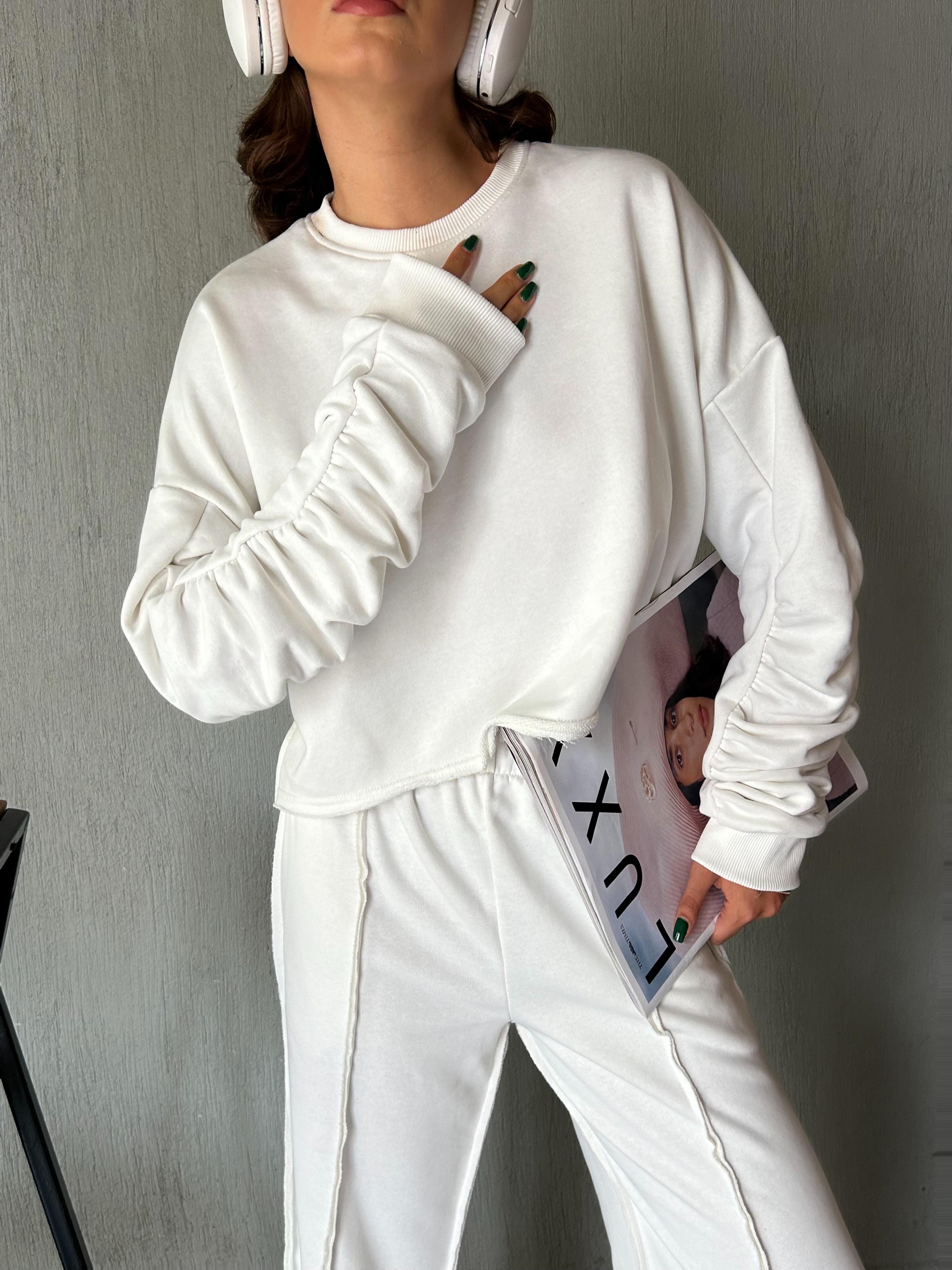 Kadın Ekru Kolları Büzgülü Pis Dikişli Şardonsuz Sweatshirt 28062