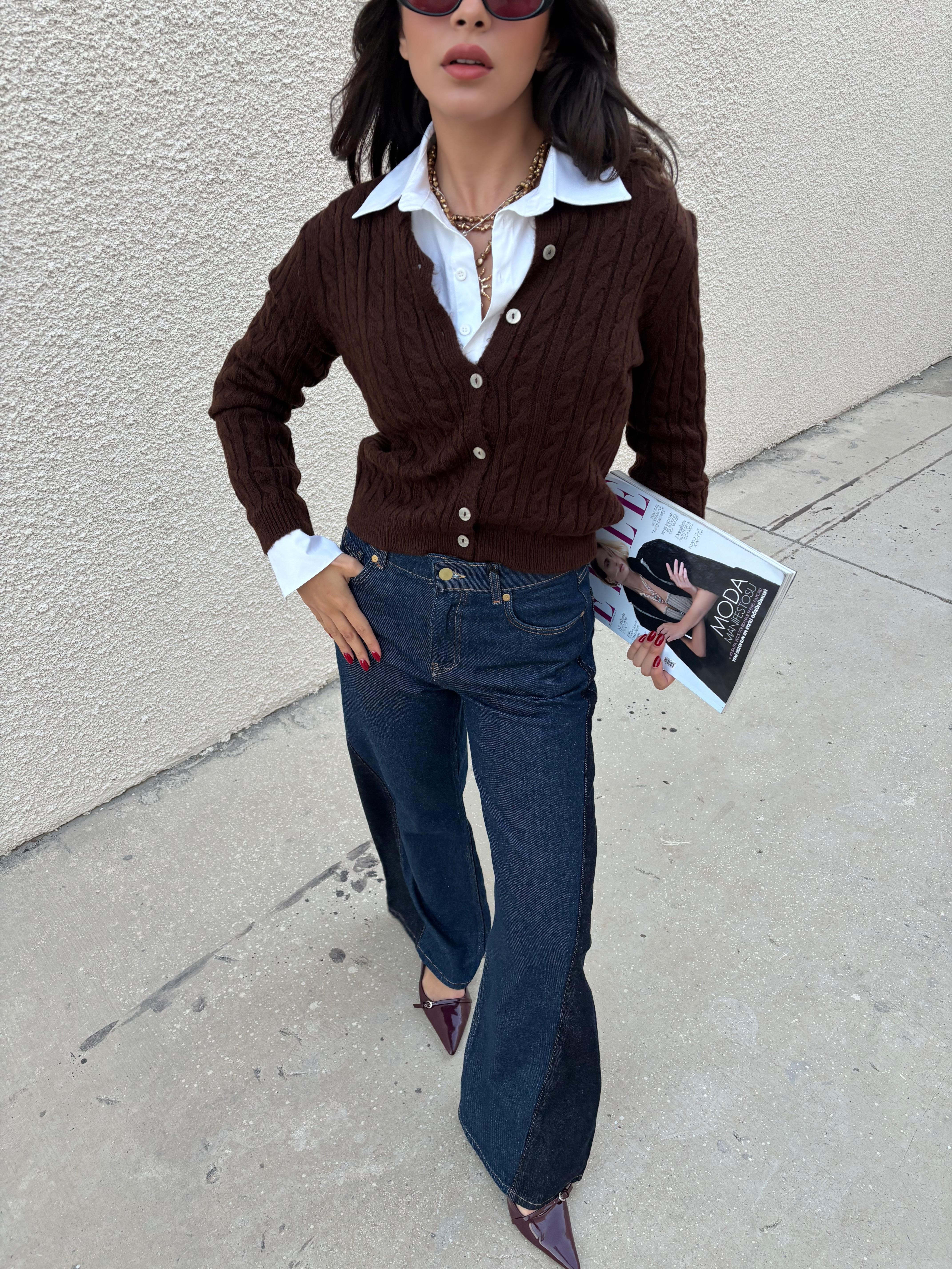 Kadın Kahve Saç Örgü Taş Düğmeli Kısa Hırka 30033