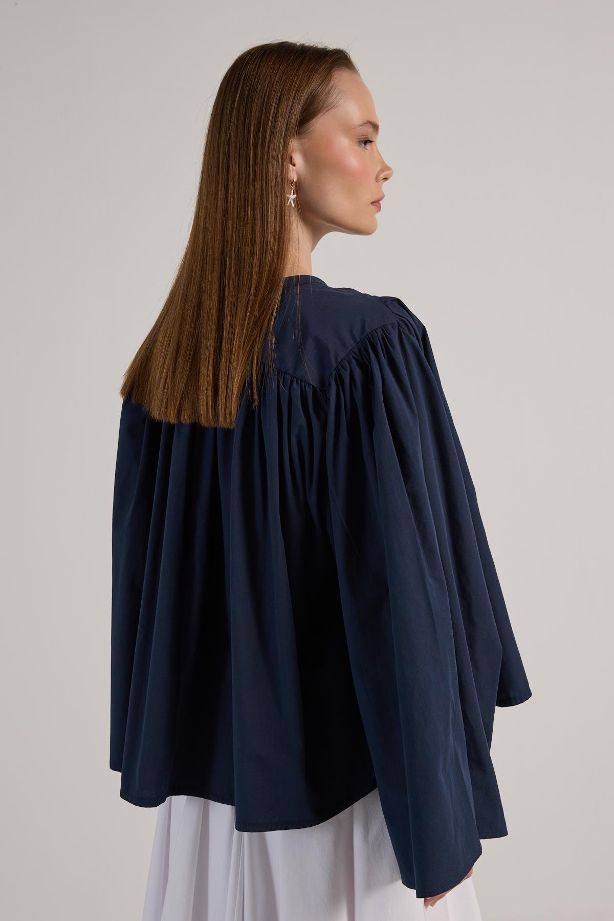 Kadın Lacivert Büzgülü Oversize Tasarım Gömlek 30018