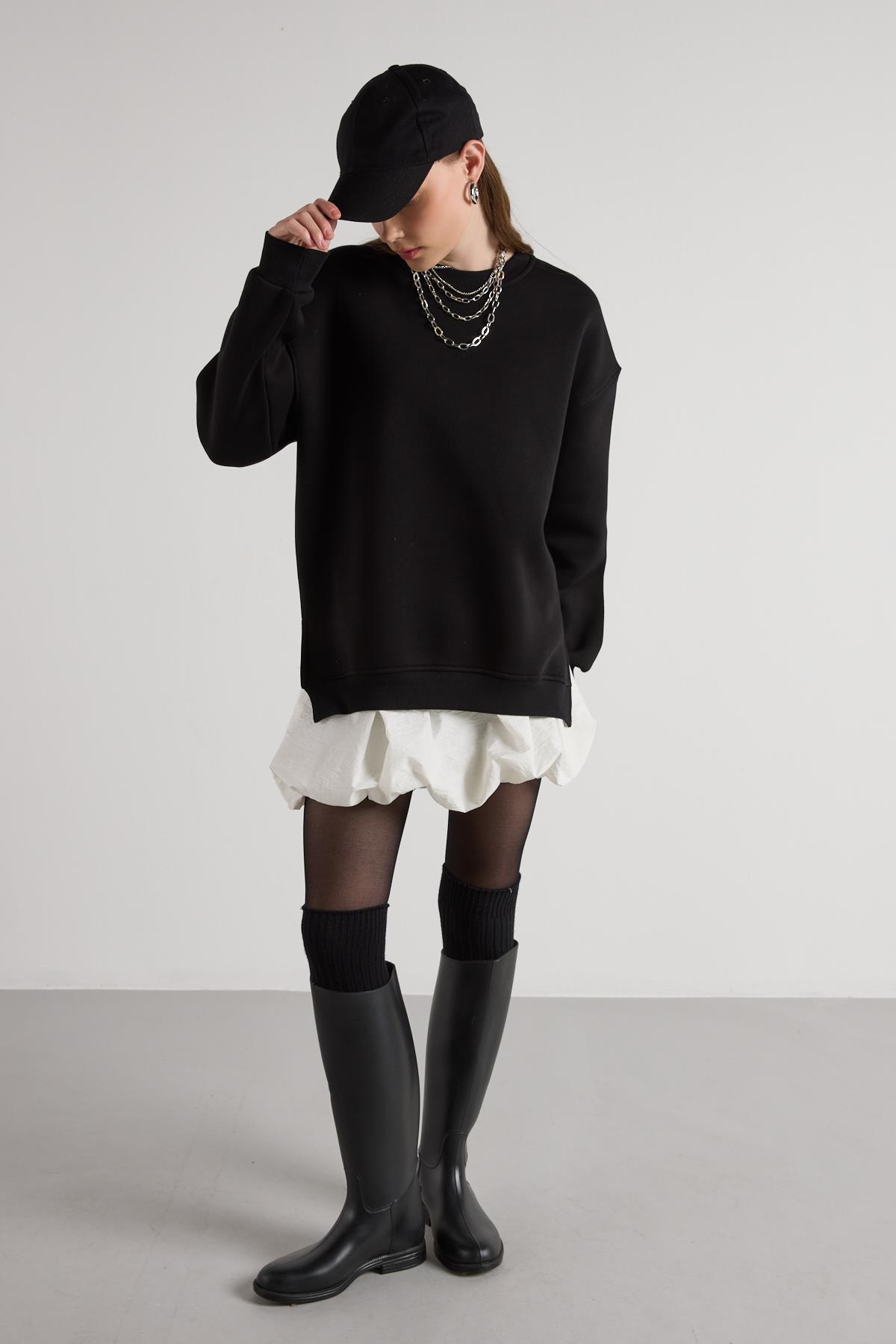 Kadın Siyah Basic Yırtmaçlı Oversize 3 iplik Şardonlu Sweatshirts 30078 