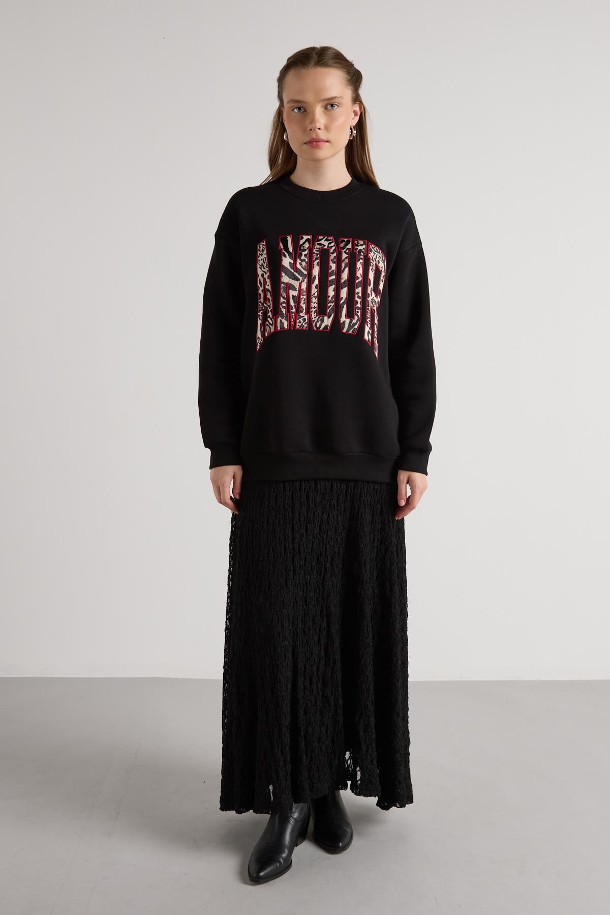 Kadın Siyah Leopar Nakışlı Oversize Şardonlu Sweatshirts 30064