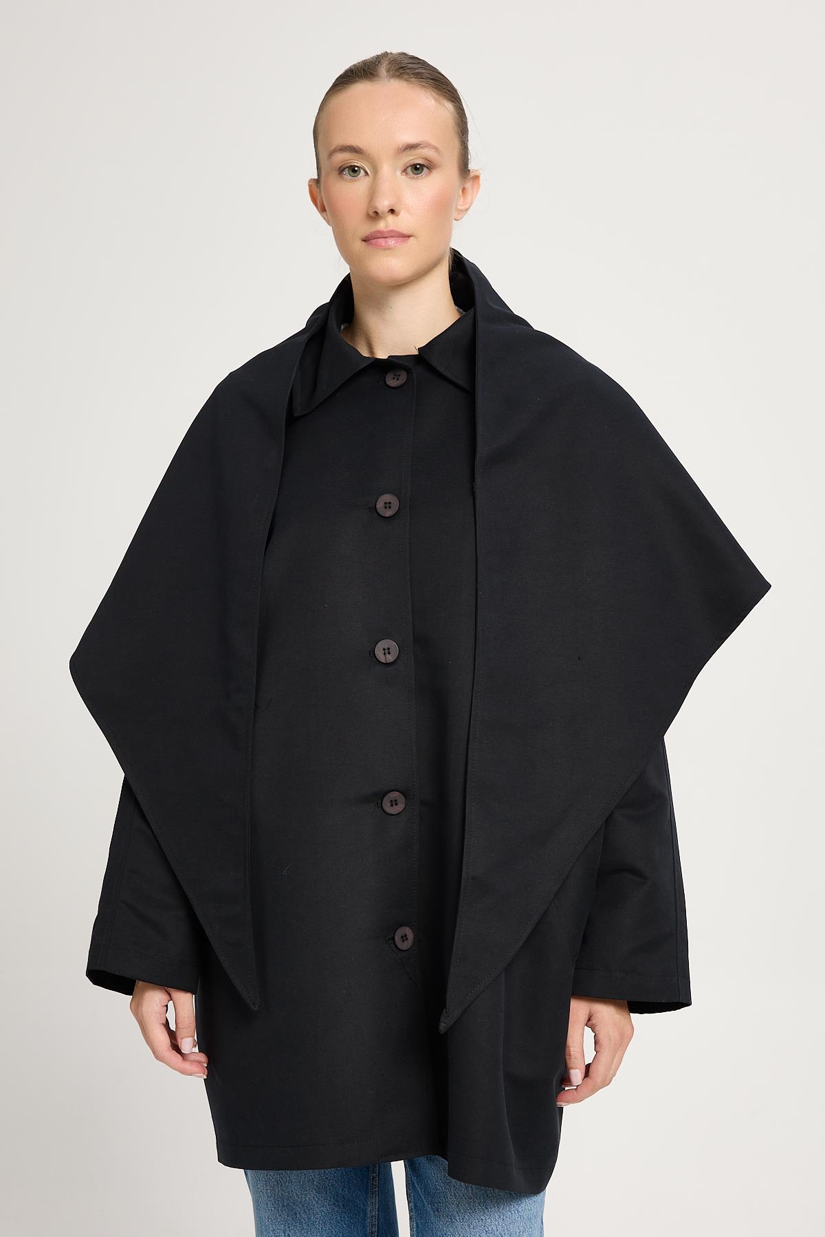 Kadın Siyah Oversize Seyyar Yakalı Astarlı Tasarım trençkot 30009