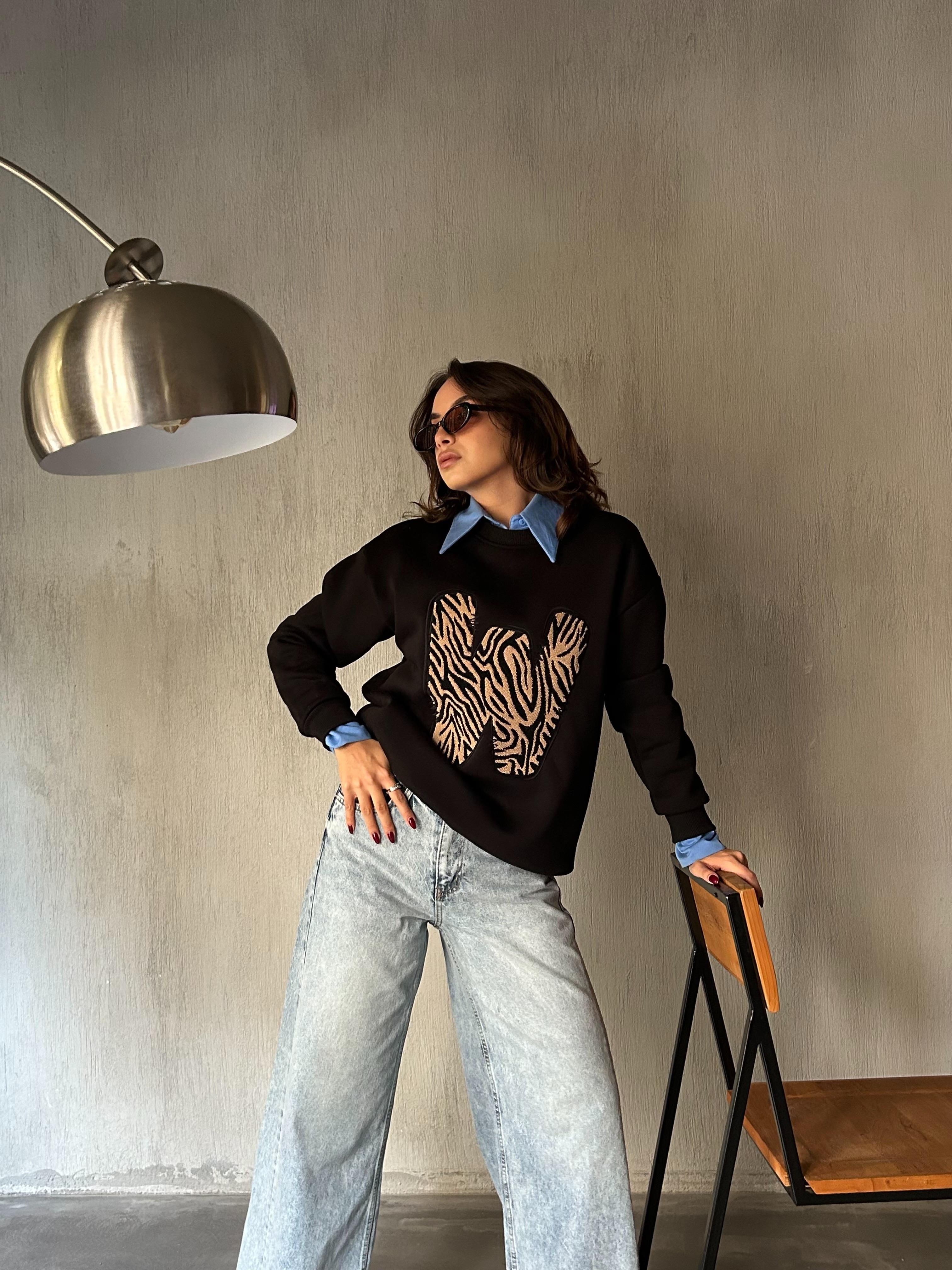 Kadın Siyah Süzene Nakışlı 3 İplik Şardonlu Geniş Kesim Sweatshirt 28314