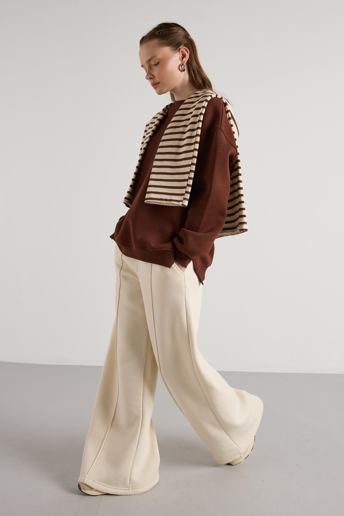 Oversize 3 İplik Şardonlu Basic Sweatshirt Kahve