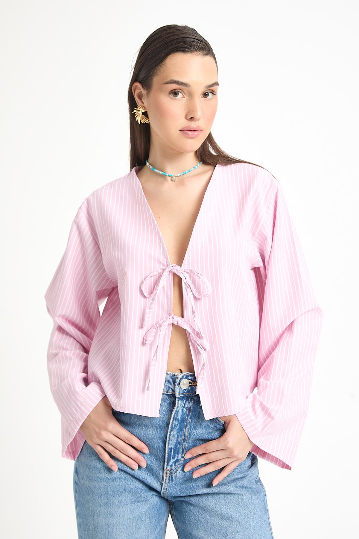 Pembe Çizgili Poplin Kumaş Önden Bağlamalı Bluz 29276