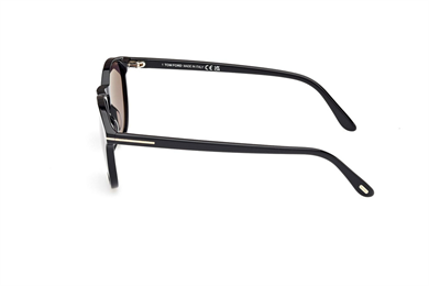TOM FORD FT1097S 01B LEWIS 53-19-145 Kadın Güneş Gözlüğü