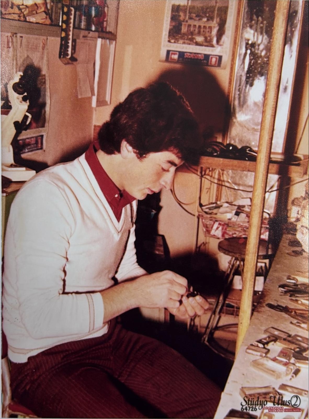 Mehmet Bülbül İstanbul Optik'te çalışırken