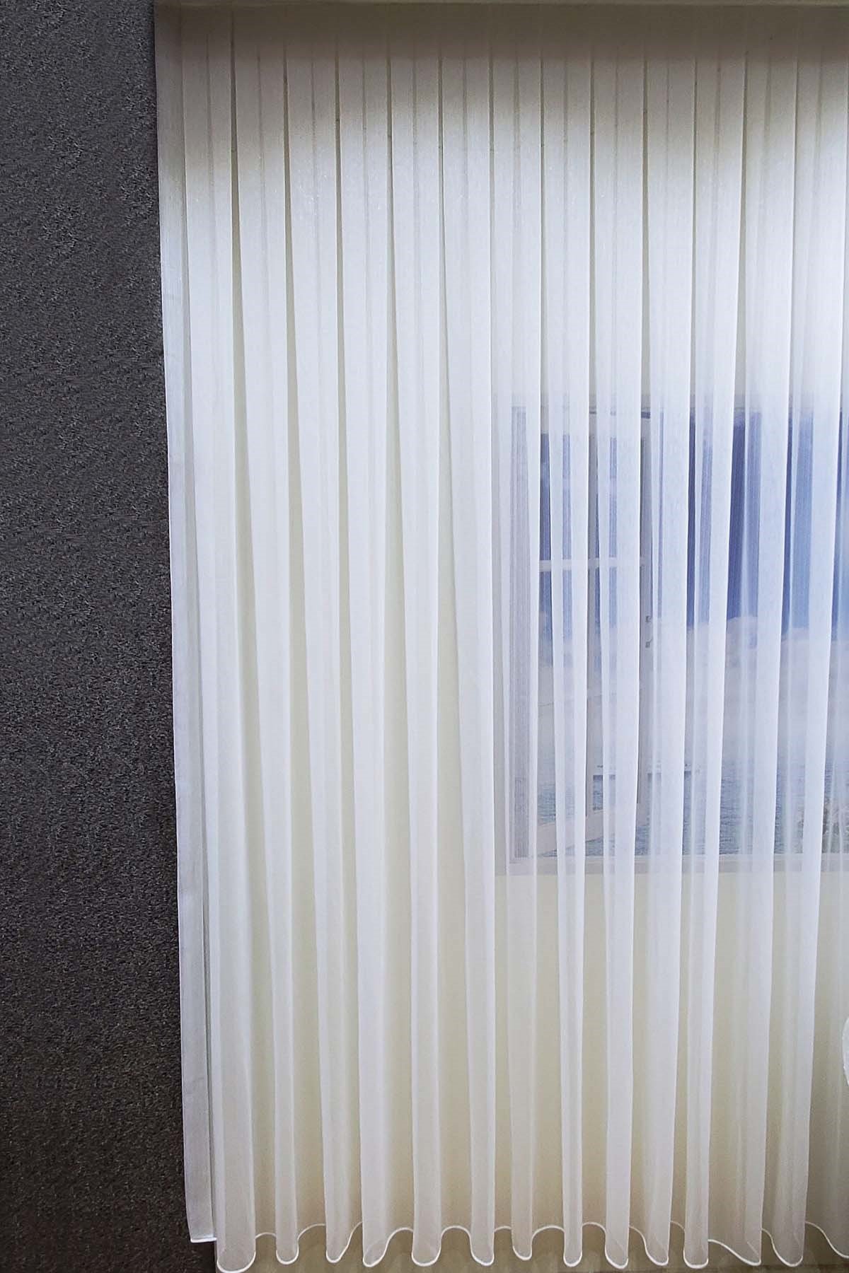 İnce Çizgili Sade Tül