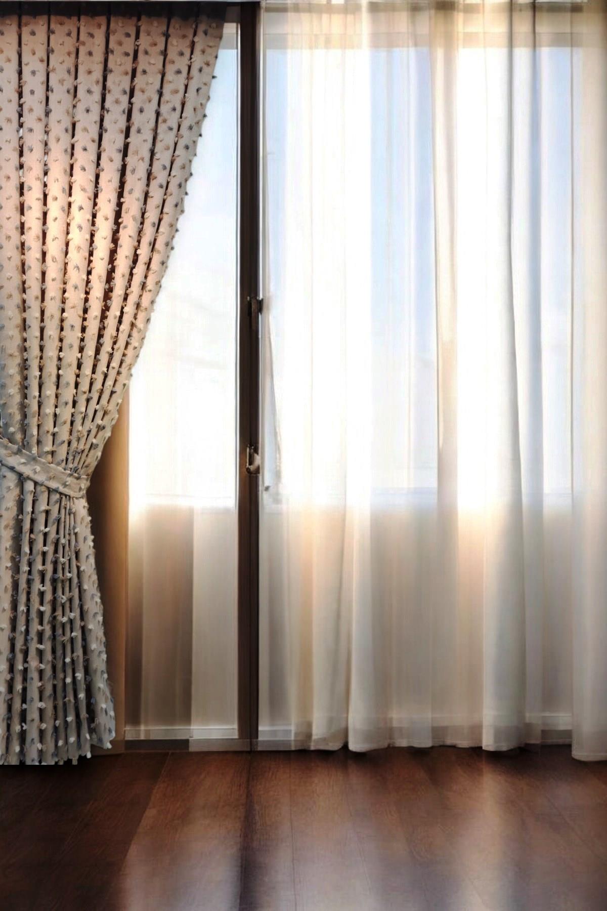 Pastel Püsküllü Fon Perde Bej Renk - Modern ve Neşeli Tasarım