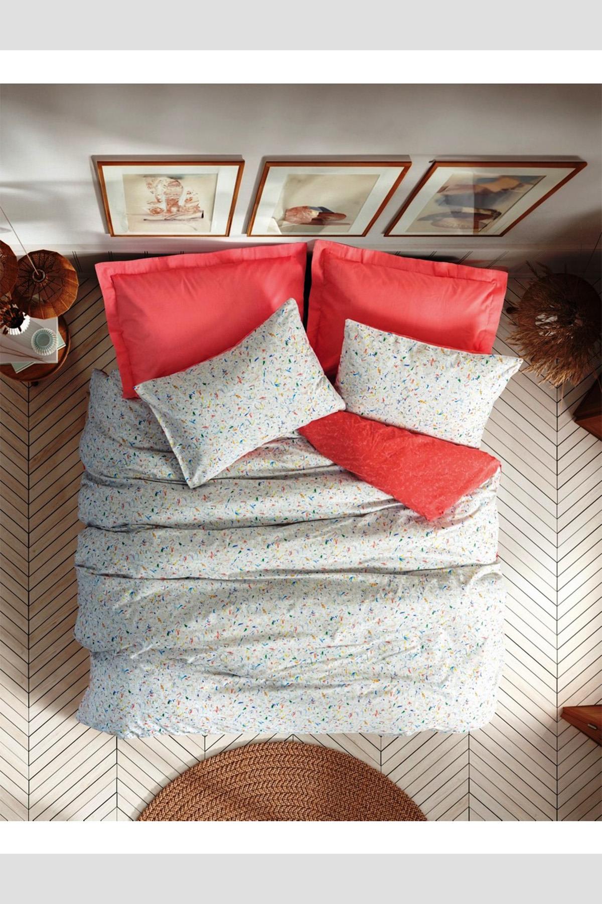 Petite Tek Kişilik Lastikli Çarşaflı Nevresim Takımı Messy Mercan, %100 Pamuk Ranforce 57 Tel Kumaş.