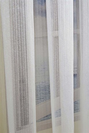 Lisse İnce Çizgili Düz Tül