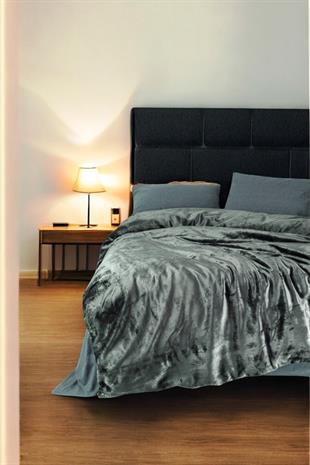Flossy Gri Velvet Çift Kişilik Nevresim Takımı | Yumuşak ve Şık Tasarım