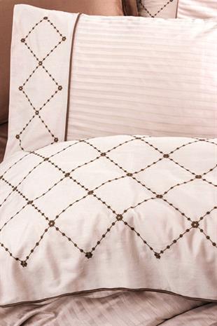 Nakışlı Saten Çift Kişilik Nevresim Takımı Afra Bej